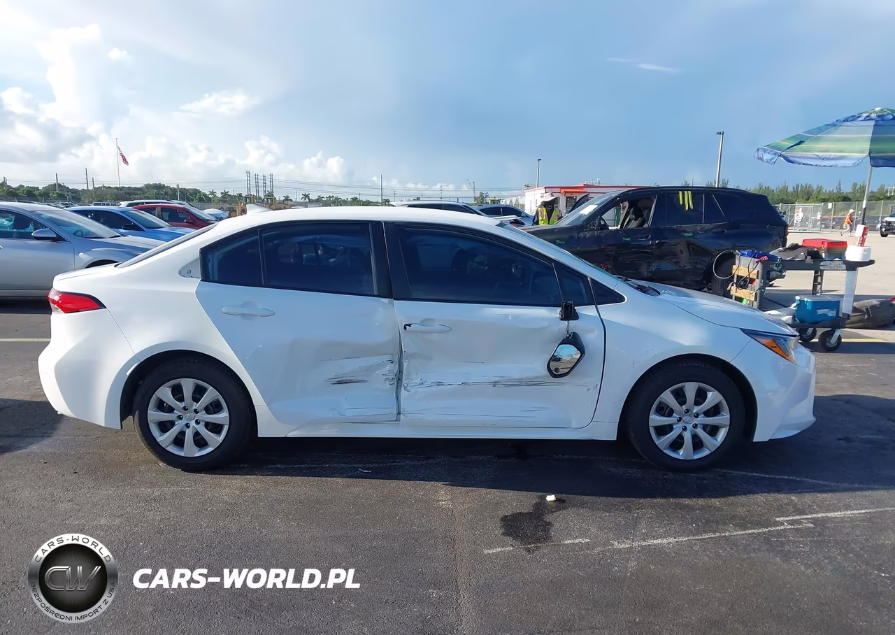 2020 Toyota Corolla Le VIN:5YFEPRAE6LP069883 - 12