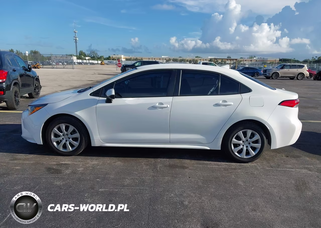 2020 Toyota Corolla Le VIN:5YFEPRAE6LP069883 - 13