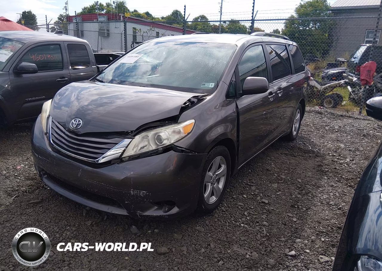 2017 Toyota Sienna Le 8 Passenger VIN:5TDKZ3DC8HS835406 - 2