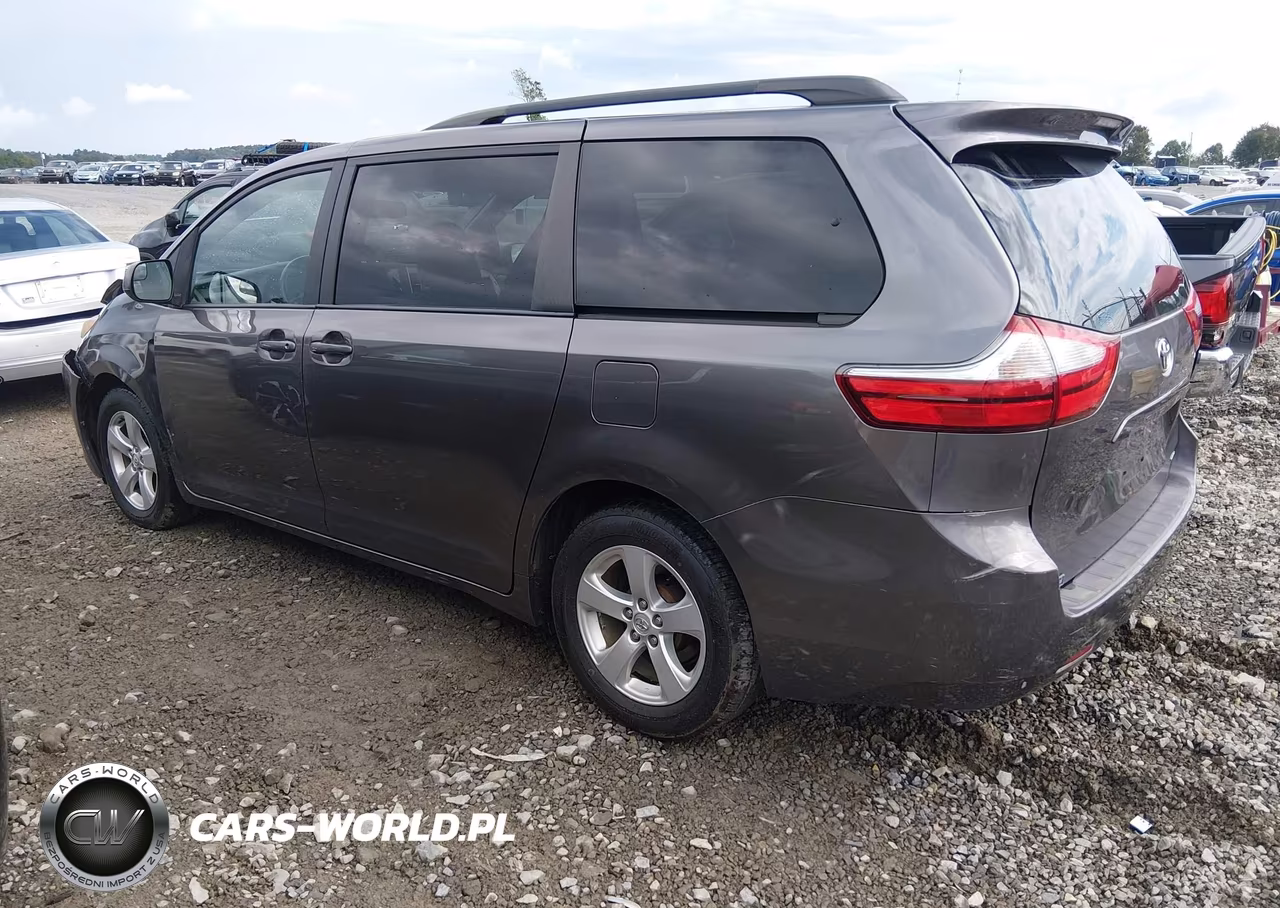 2017 Toyota Sienna Le 8 Passenger VIN:5TDKZ3DC8HS835406 - 3