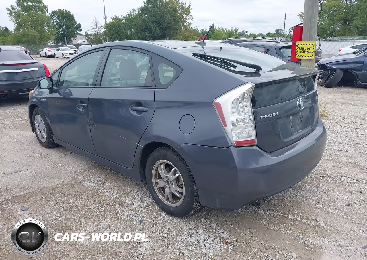 2011 Toyota Prius Two VIN:JTDKN3DU7B5341264 - 3