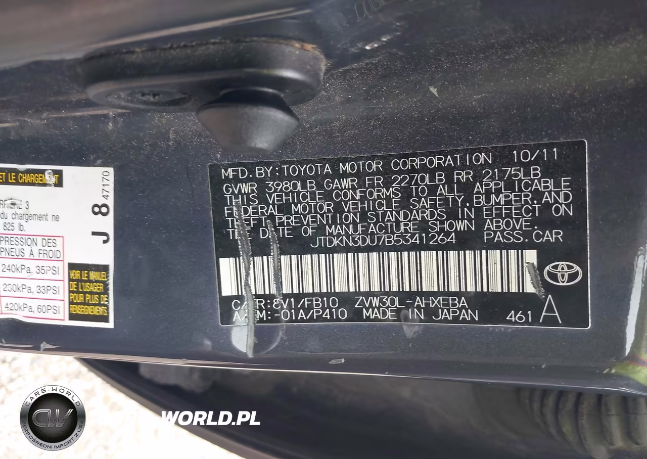2011 Toyota Prius Two VIN:JTDKN3DU7B5341264 - 9