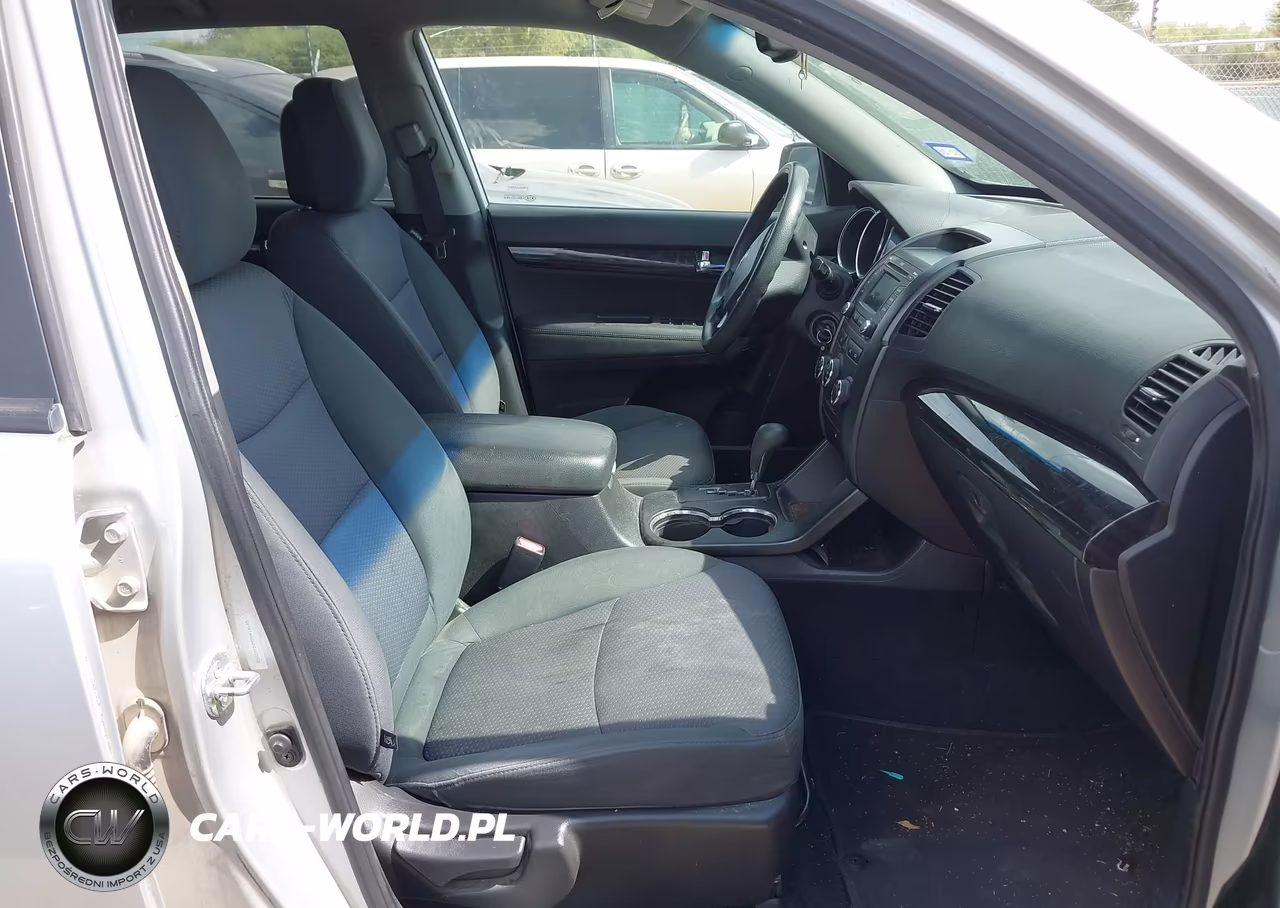 2013 Kia Sorento Lx VIN:5XYKT4A66DG312253 - 5