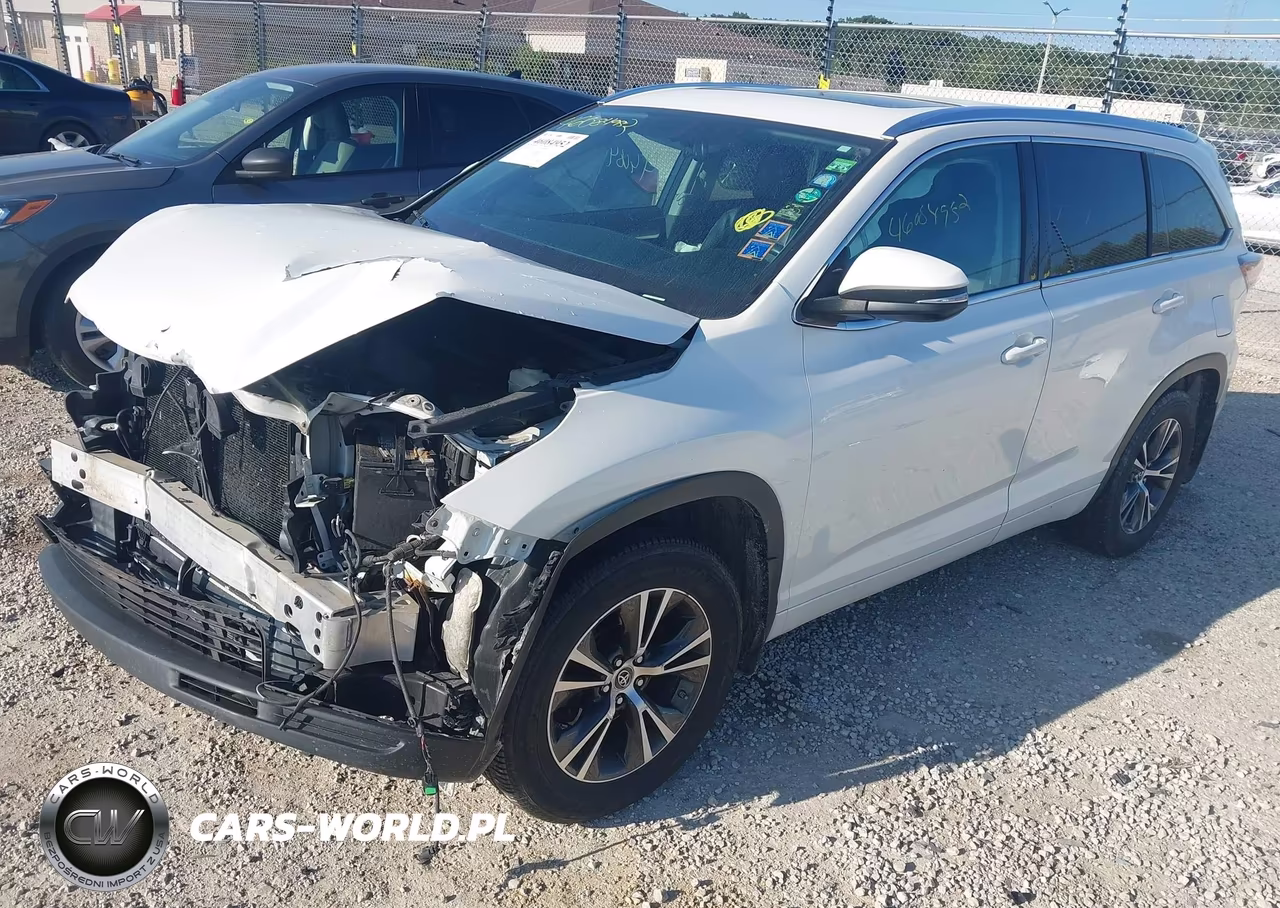 2016 Toyota Highlander Xle V6 VIN:5TDJKRFHXGS320031 - 2