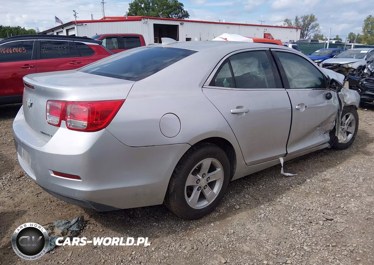 2015 Chevrolet Malibu 1Lt VIN:1G11C5SL7FF352992 - 4