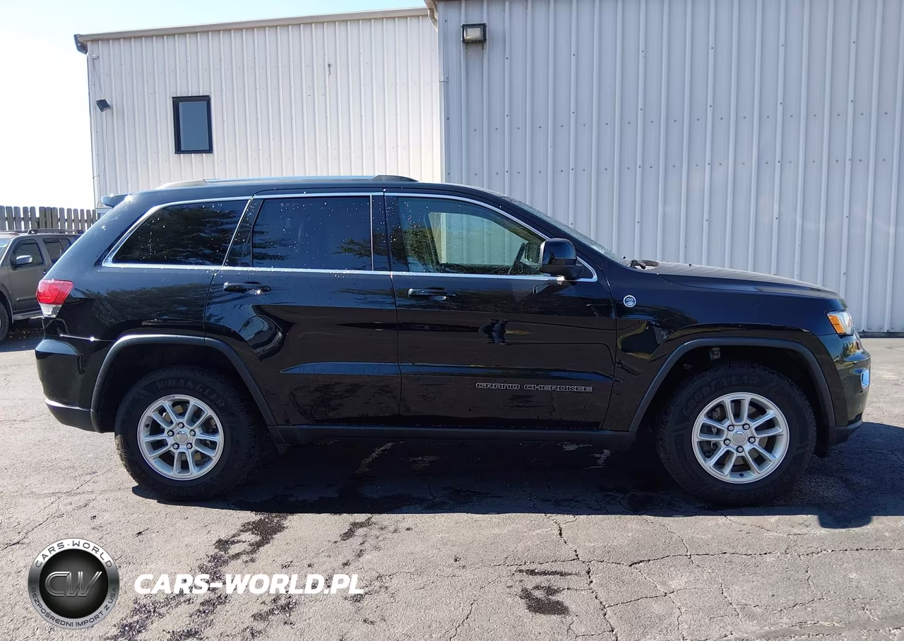 2020 Jeep Grand Cherokee Laredo E 4X4 VIN:1C4RJFAG6LC165525 - 14