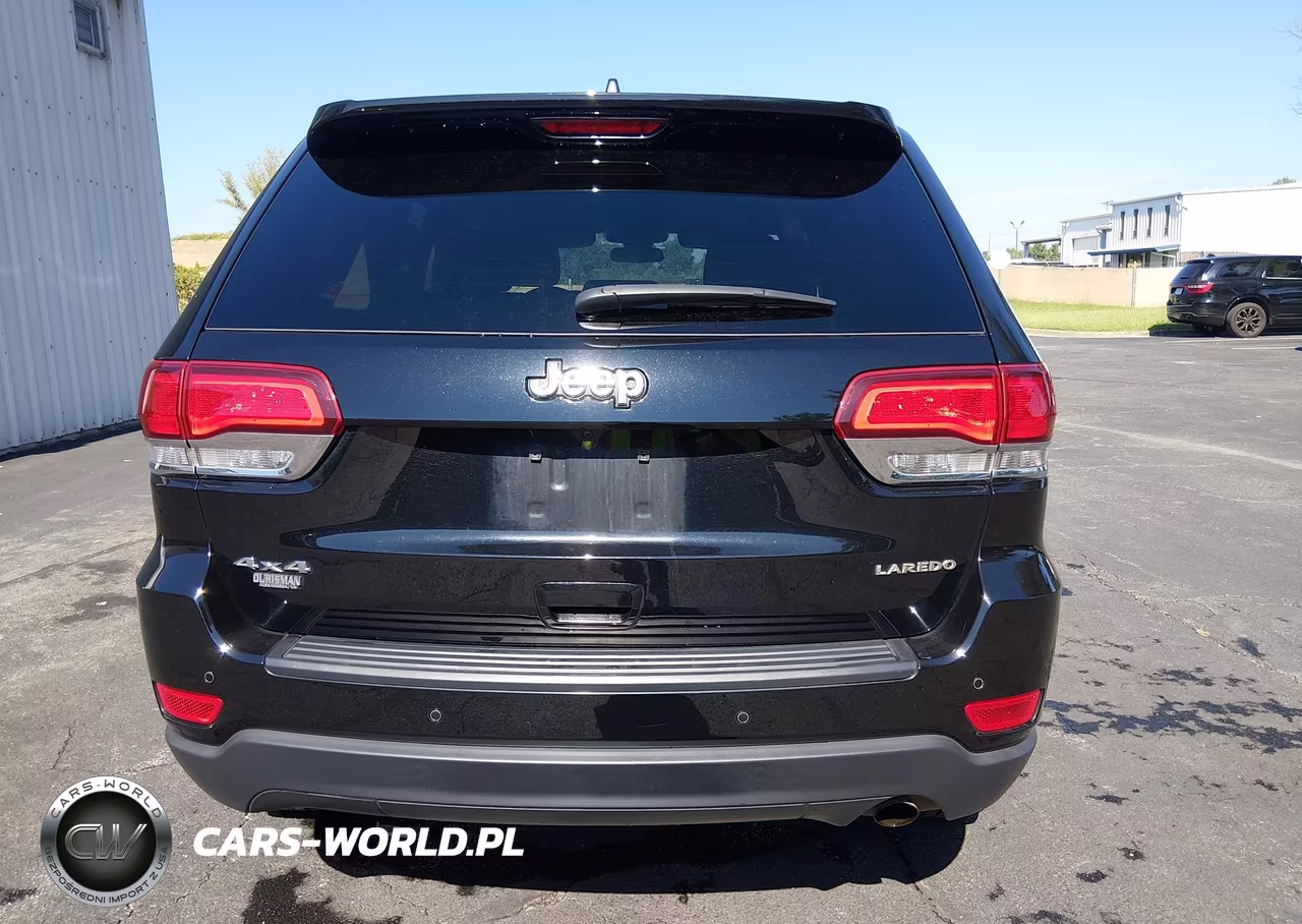 2020 Jeep Grand Cherokee Laredo E 4X4 VIN:1C4RJFAG6LC165525 - 17
