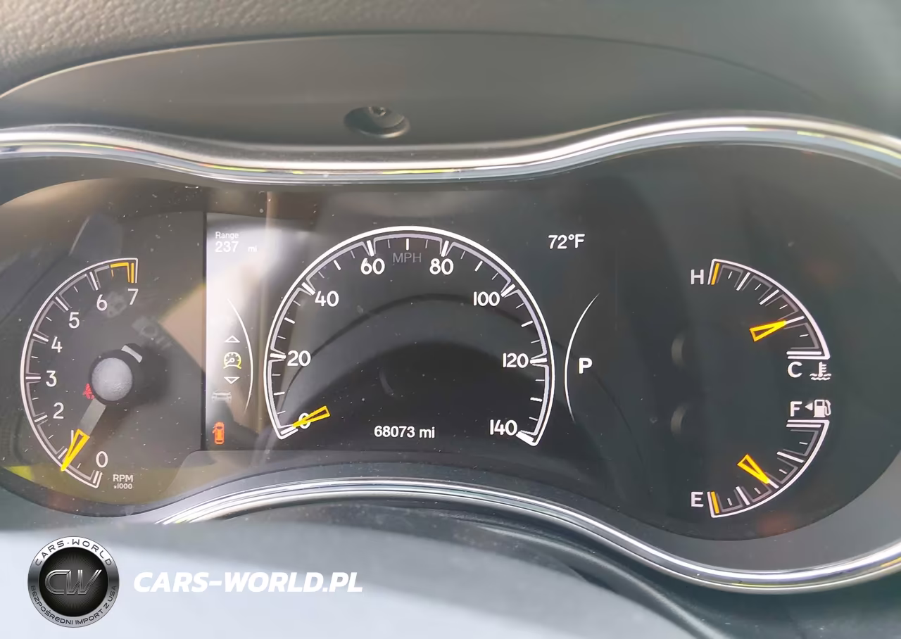 2020 Jeep Grand Cherokee Laredo E 4X4 VIN:1C4RJFAG6LC165525 - 7