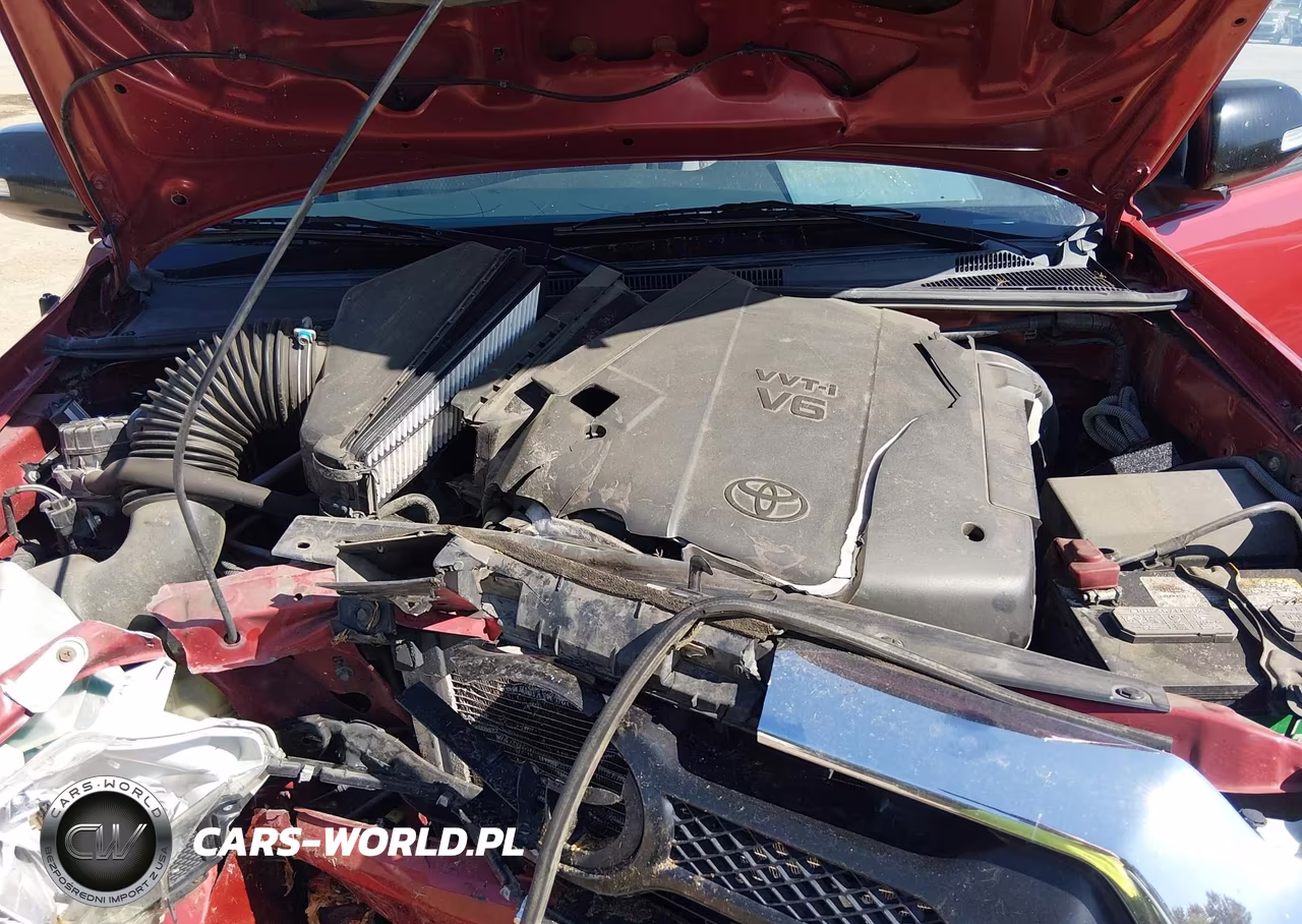 2015 Toyota Tacoma Base V6 VIN:3TMLU4EN8FM173140 - 10