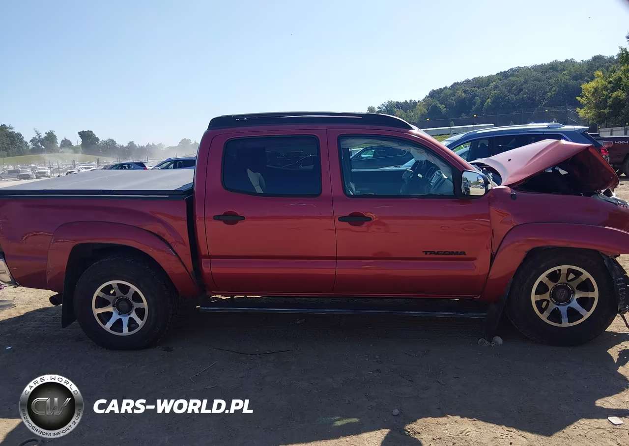2015 Toyota Tacoma Base V6 VIN:3TMLU4EN8FM173140 - 14