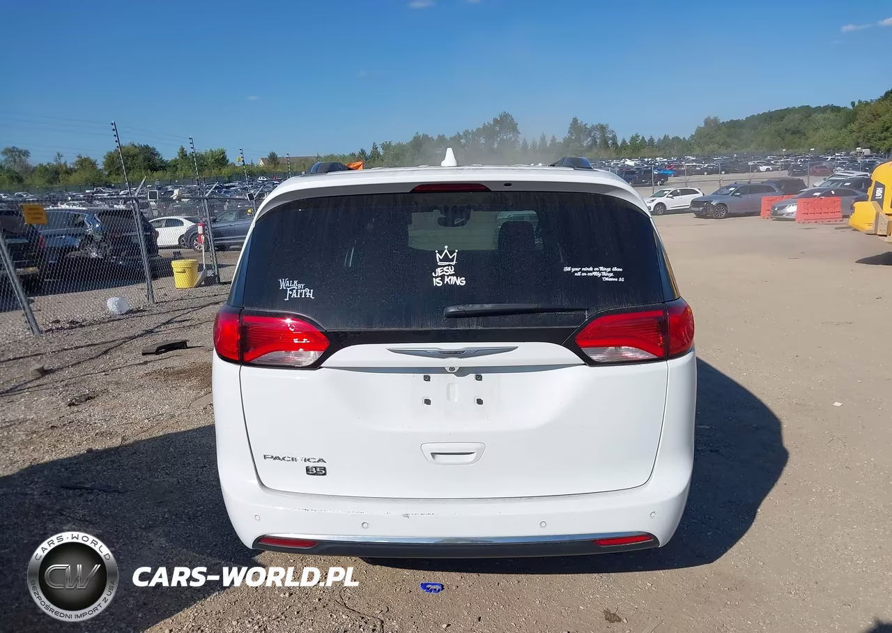 2020 Chrysler Pacifica 35Th Anniversary Touring L VIN:2C4RC1BG9LR141805 - 16