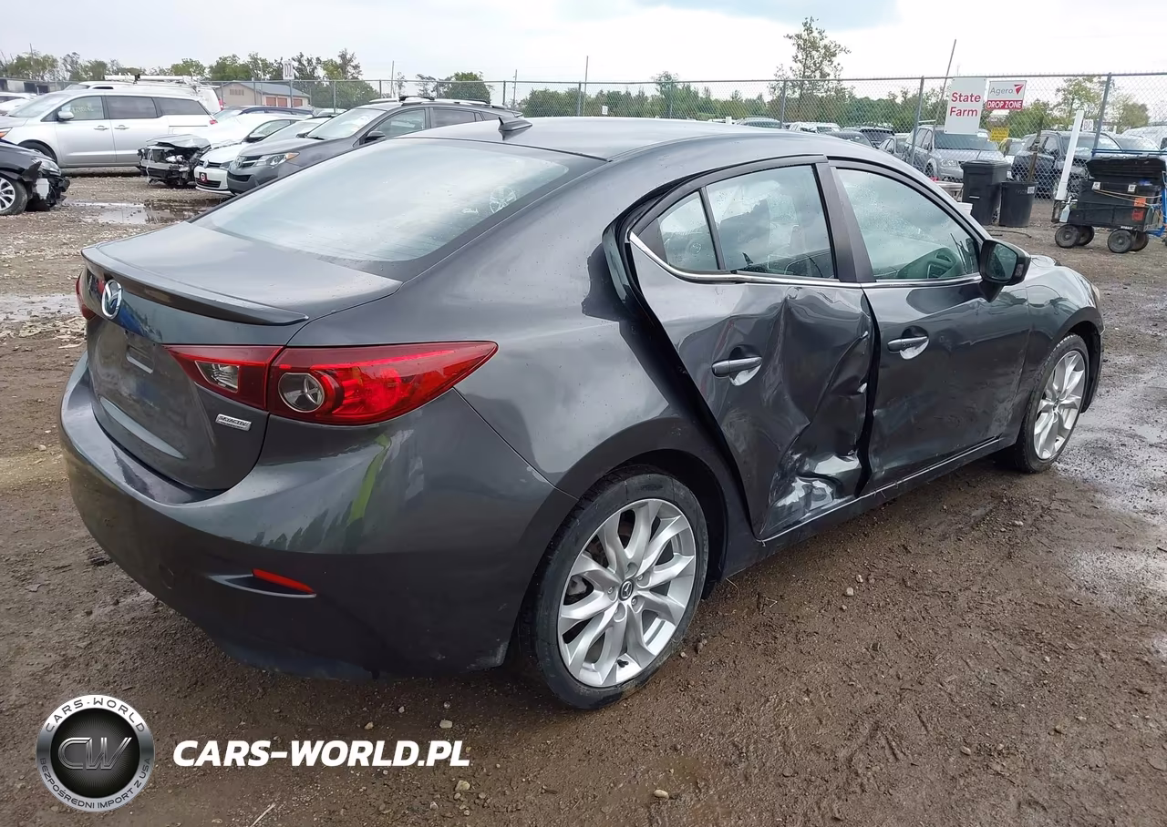 2016 Mazda Mazda3 S Touring VIN:JM1BM1W33G1301385 - 4
