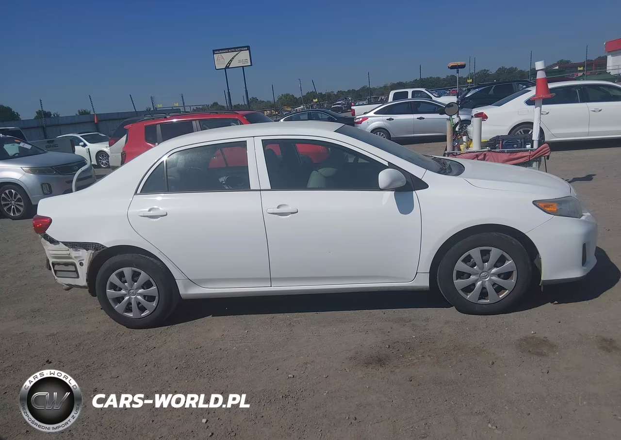 2013 Toyota Corolla L VIN:5YFBU4EE8DP111643 - 14