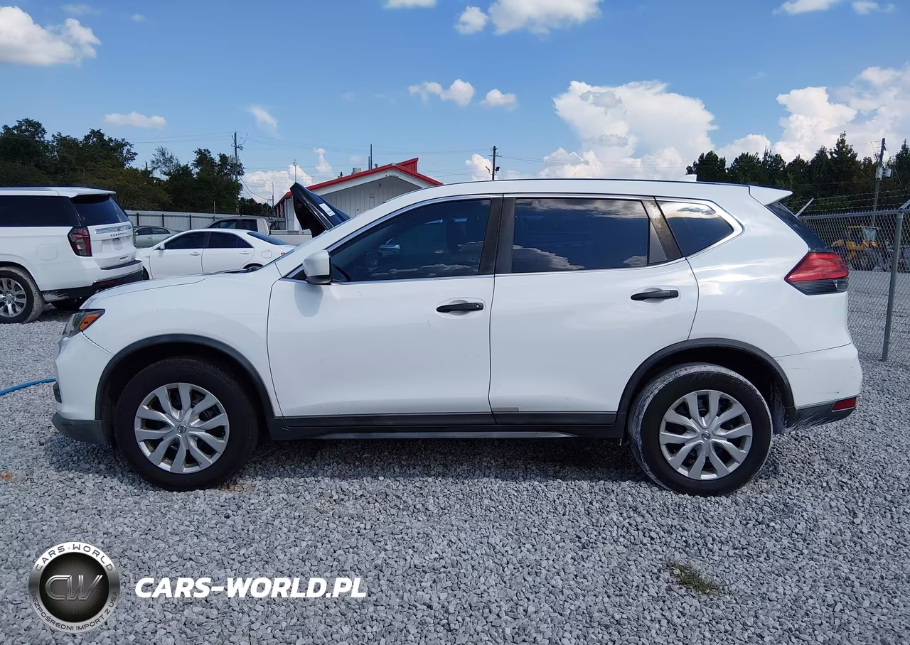 2017 Nissan Rogue S VIN:KNMAT2MV7HP556855 - 14