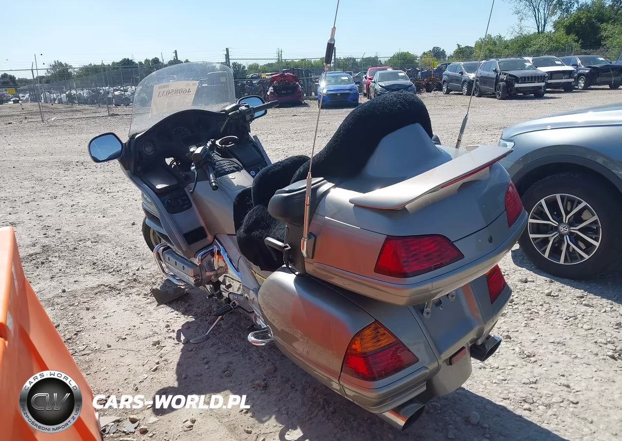 2002 Honda Gl1800 A VIN:1HFSC47492A102786 - 3
