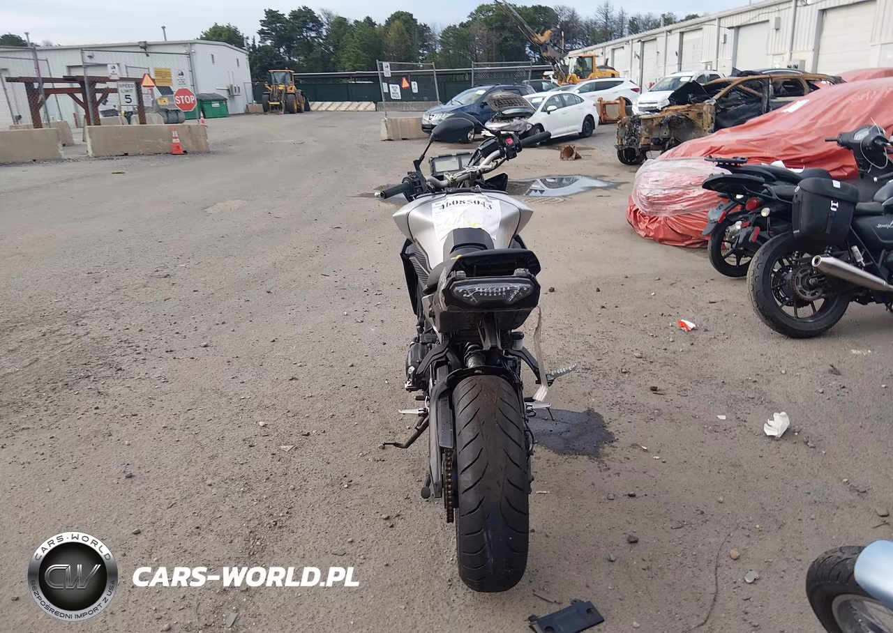 2016 Yamaha Fj09 VIN:JYARN37E2GA003154 - 6