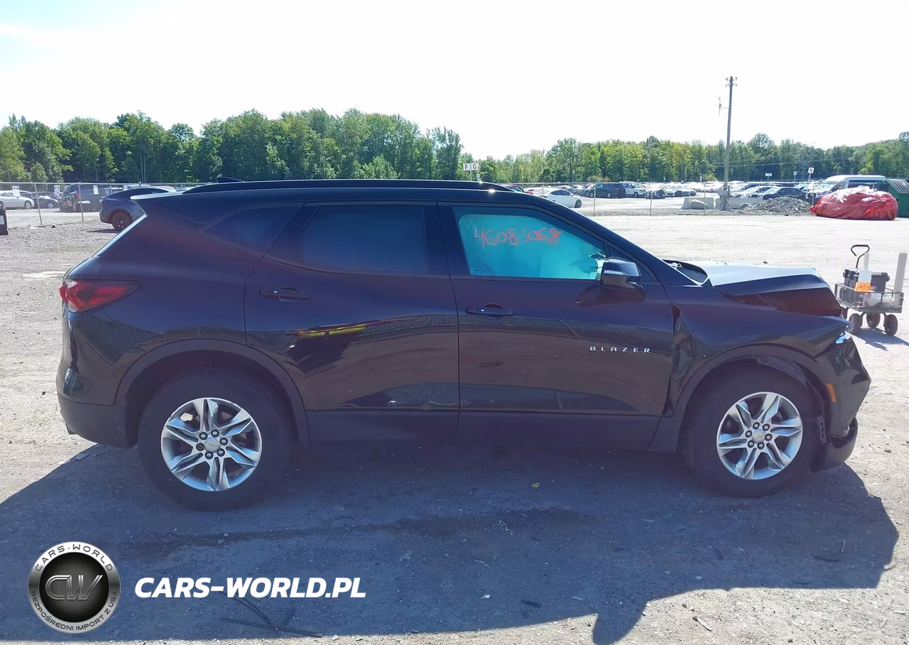 2019 Chevrolet Blazer VIN:3GNKBGRSXKS697244 - 13