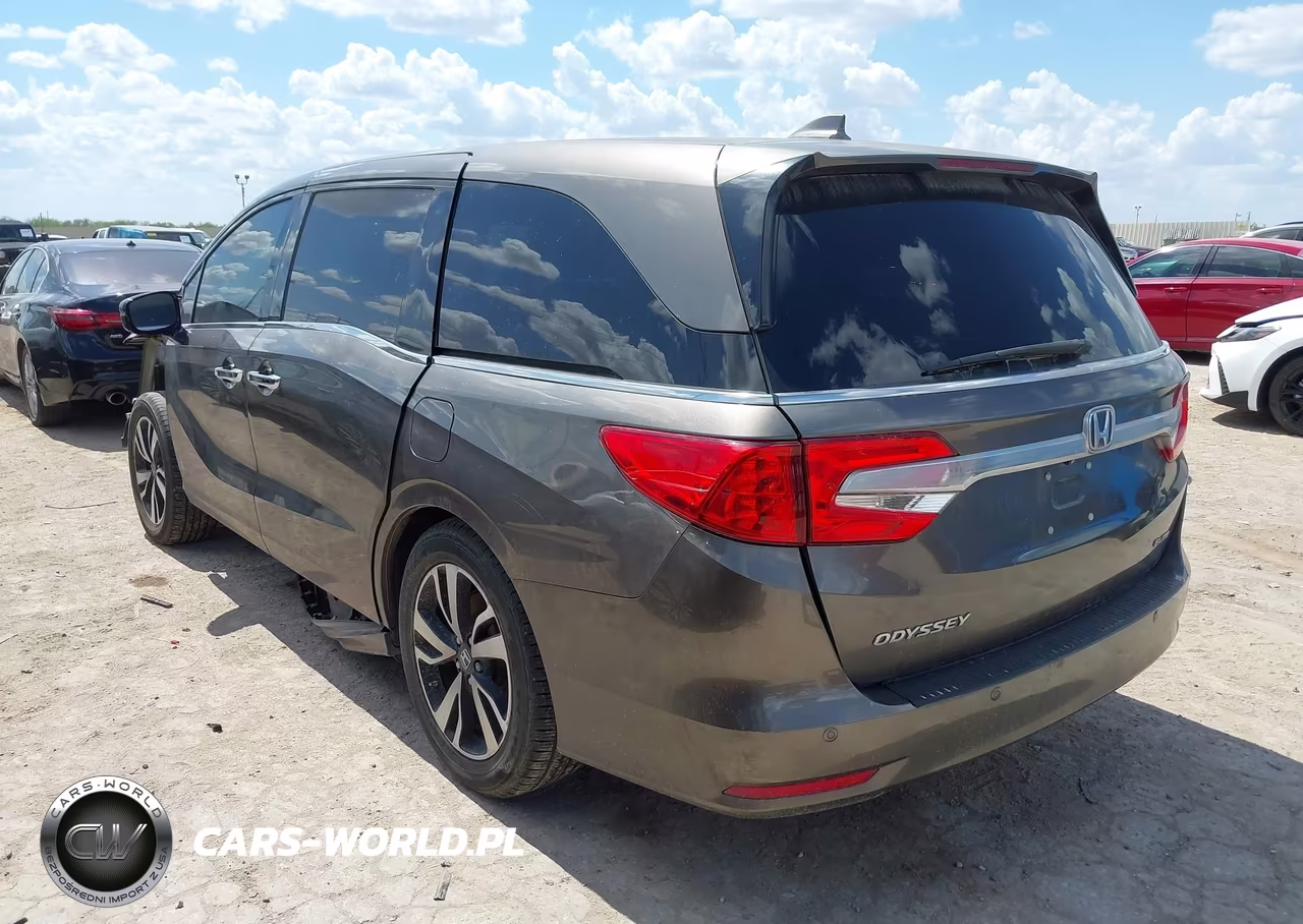 2019 Honda Odyssey Elite VIN:5FNRL6H99KB029747 - 3