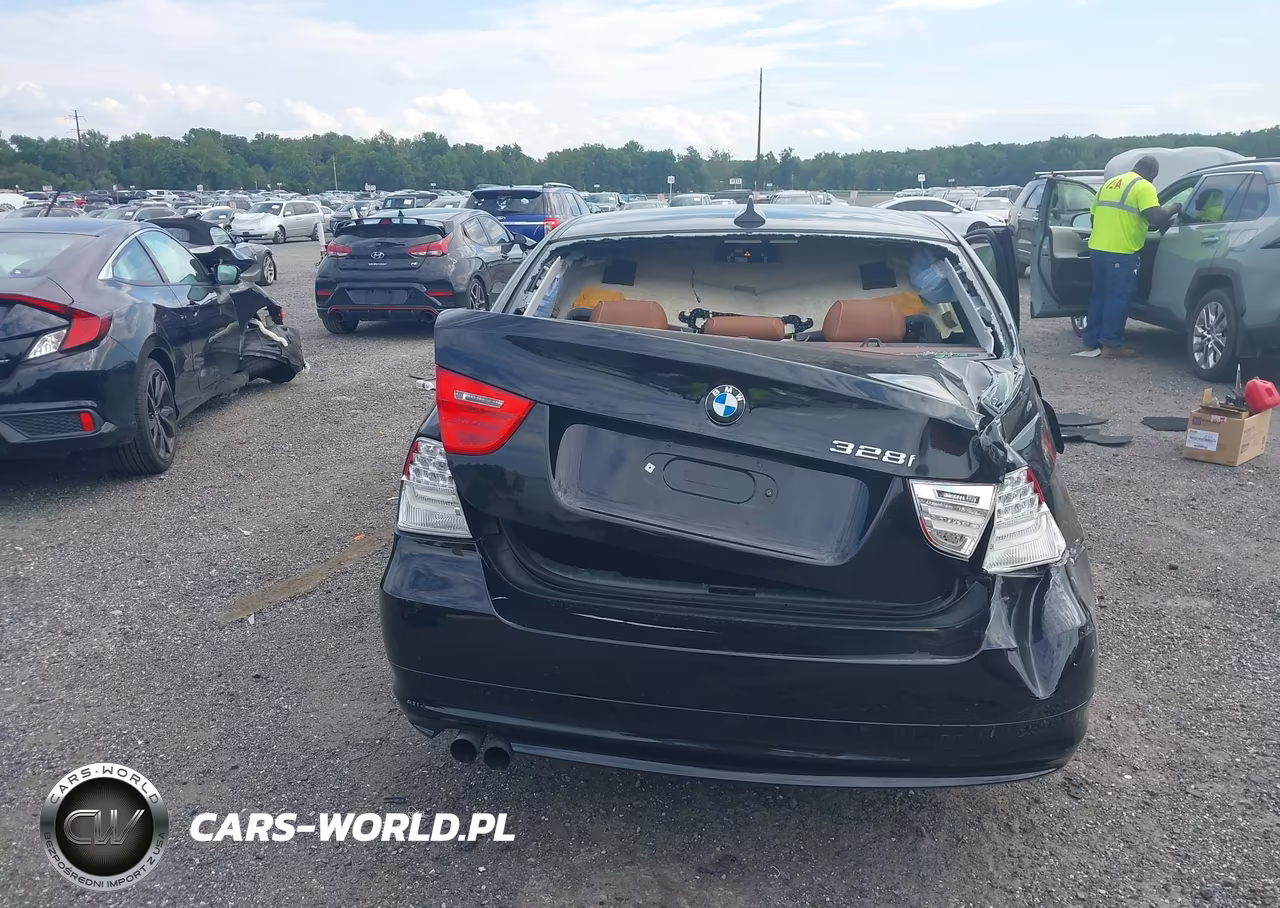 2009 BMW 328I xDrive VIN:WBAPK535X9A511779 - 16