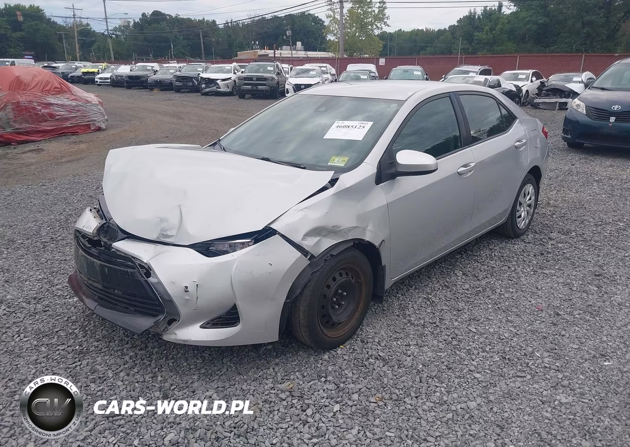 2017 Toyota Corolla Le VIN:2T1BURHE6HC831652 - 6