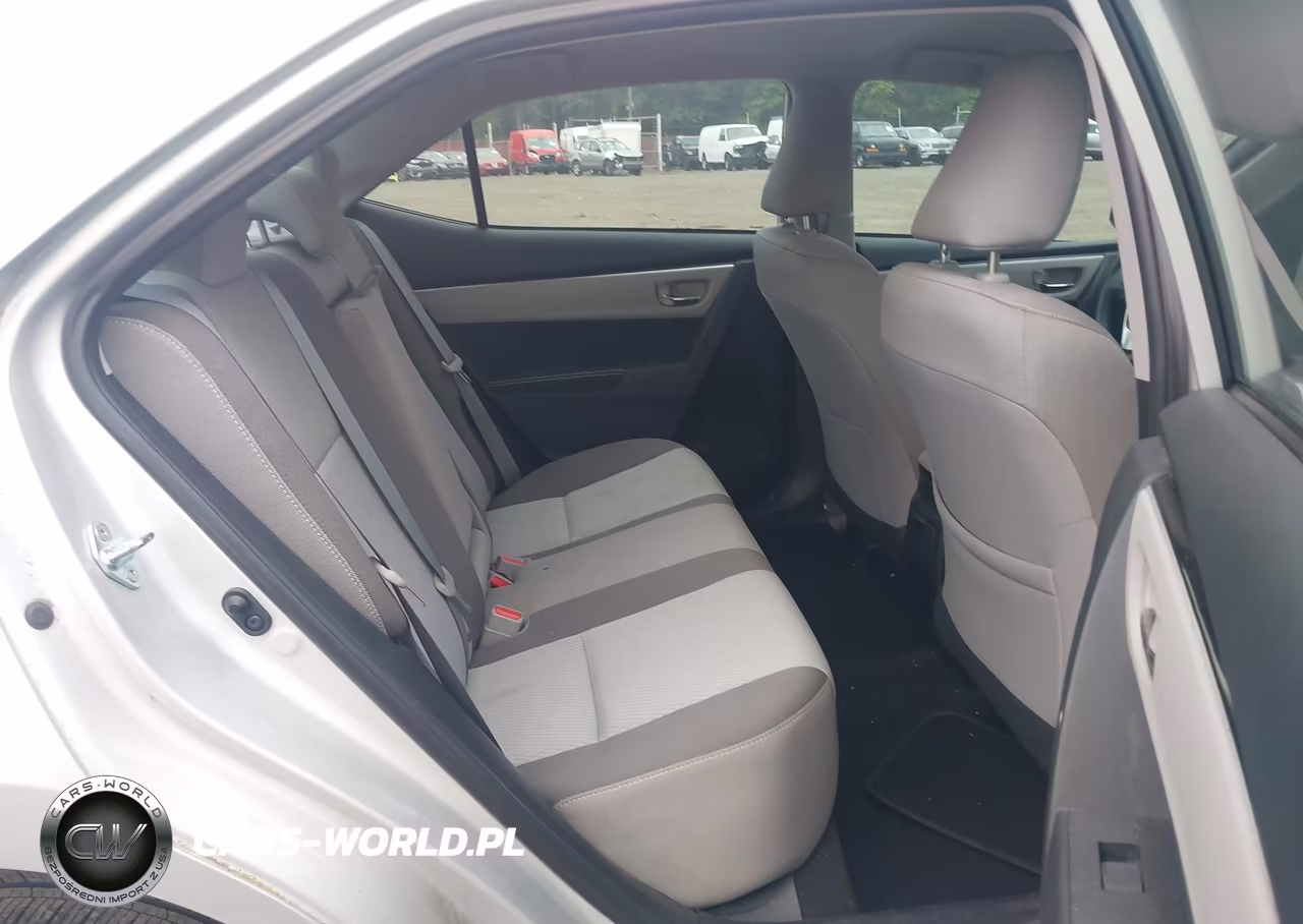 2017 Toyota Corolla Le VIN:2T1BURHE6HC831652 - 8