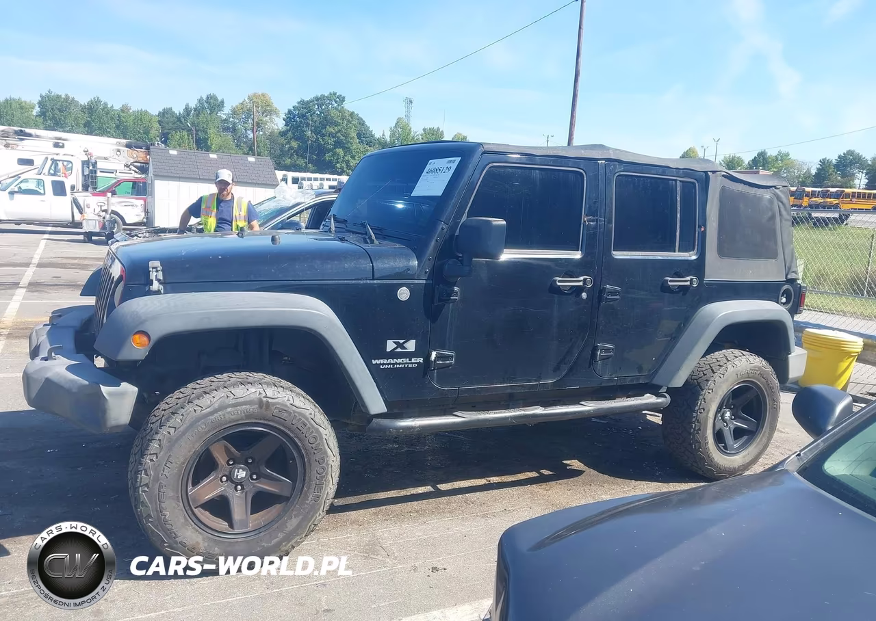 2007 Jeep Wrangler Unlimited X VIN:1J8GA39177L163027 - 14
