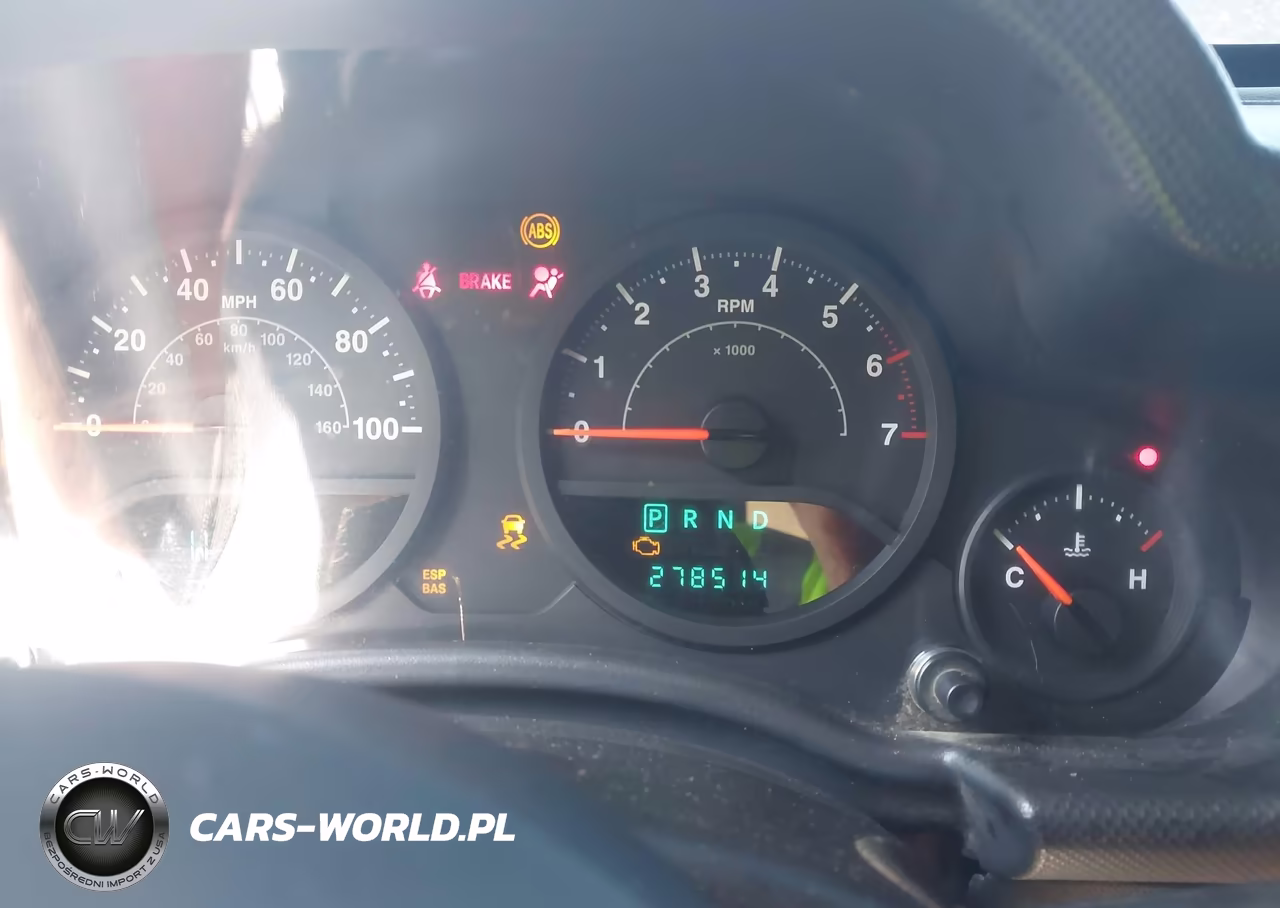 2007 Jeep Wrangler Unlimited X VIN:1J8GA39177L163027 - 7