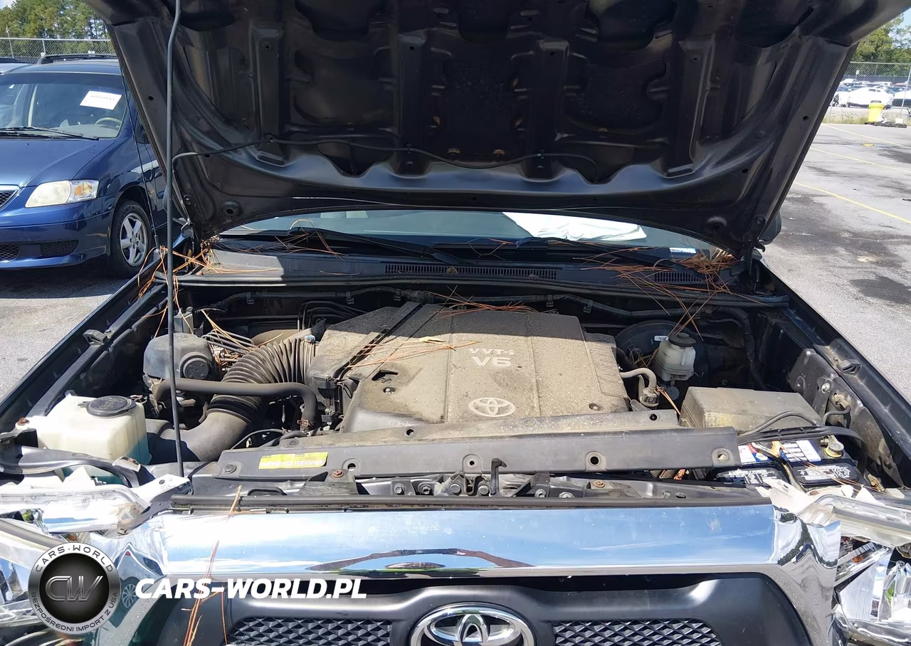 2013 Toyota Tacoma Prerunner V6 VIN:3TMJU4GN8DM145940 - 10