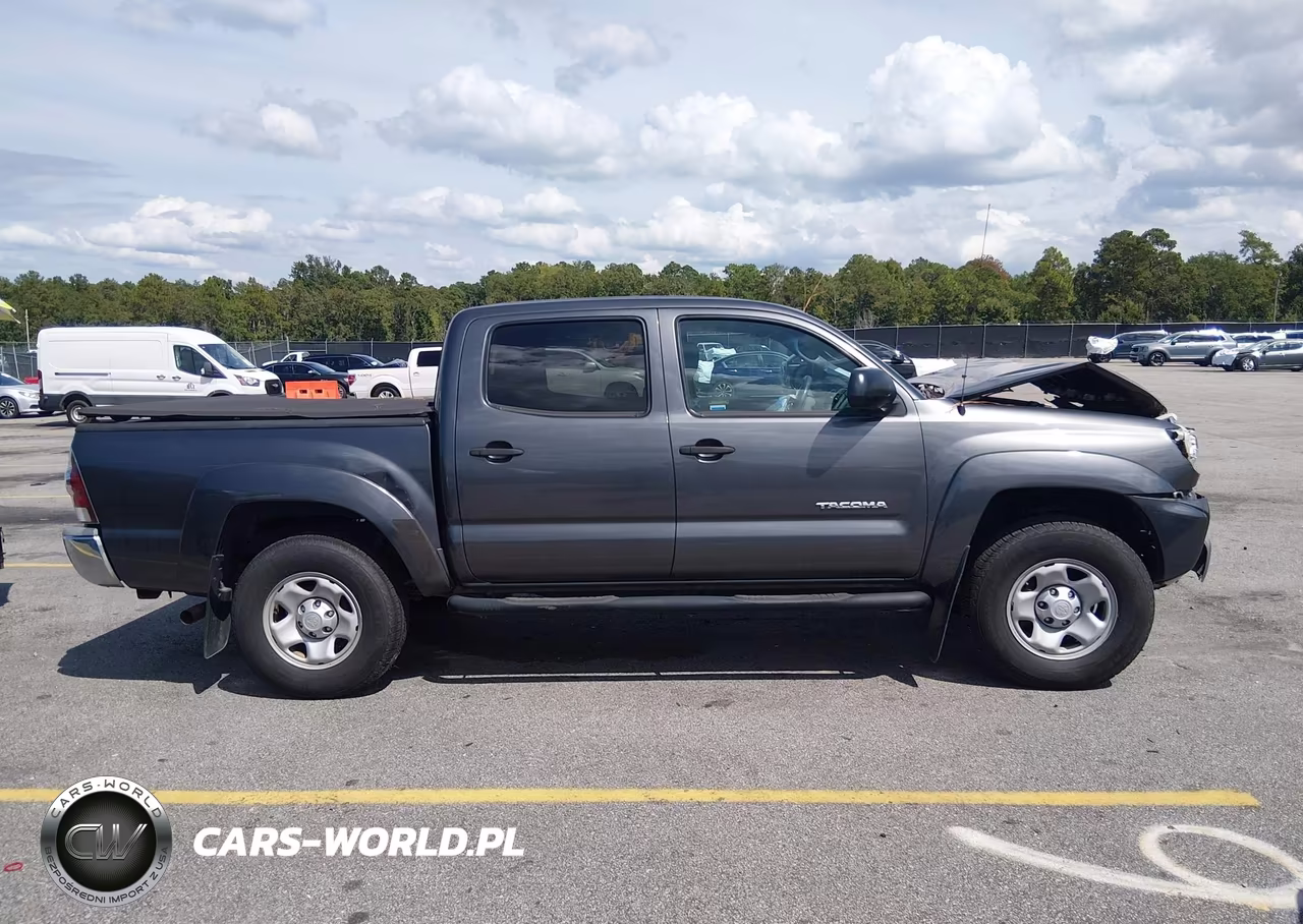 2013 Toyota Tacoma Prerunner V6 VIN:3TMJU4GN8DM145940 - 13