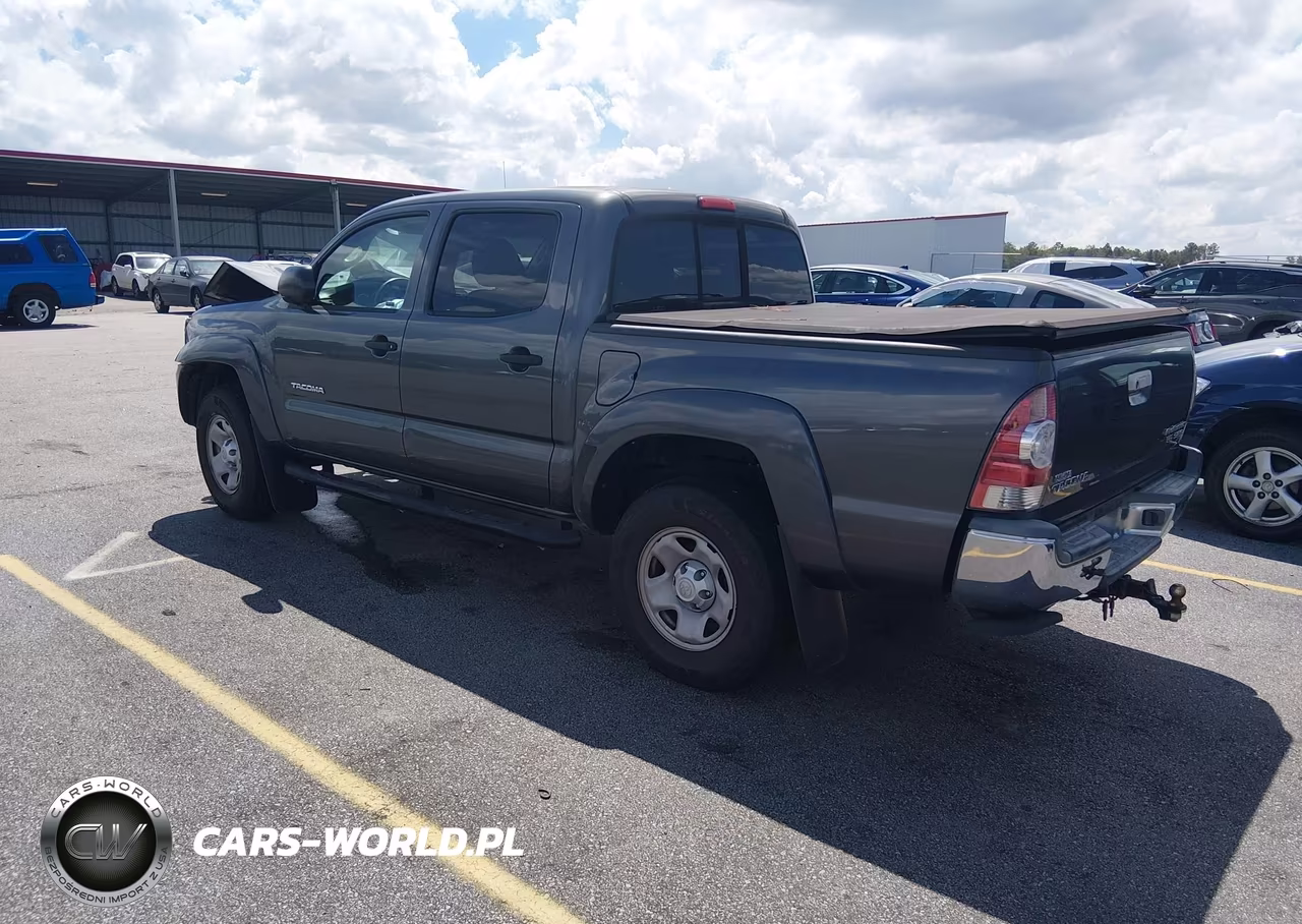 2013 Toyota Tacoma Prerunner V6 VIN:3TMJU4GN8DM145940 - 3