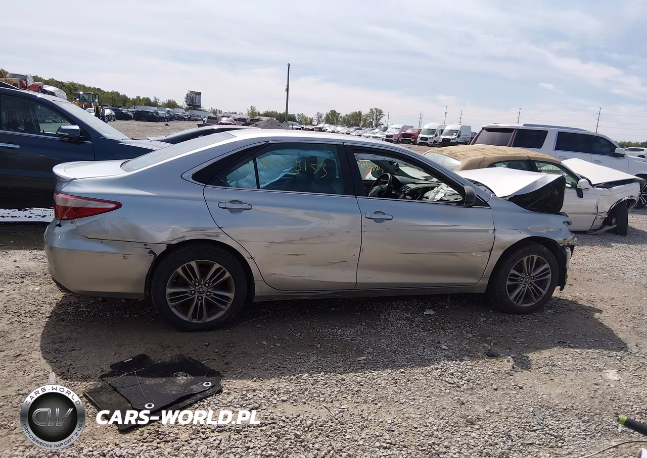 2015 Toyota Camry Se VIN:4T1BF1FK4FU894054 - 14