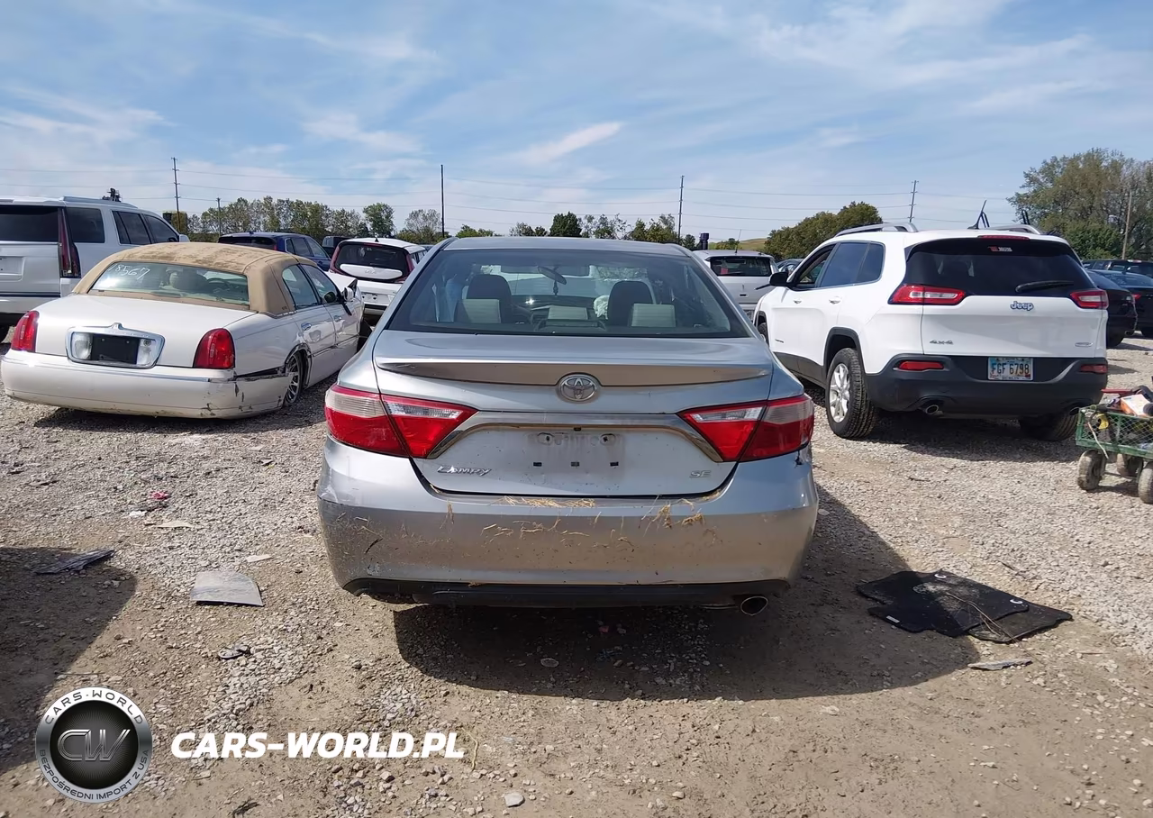 2015 Toyota Camry Se VIN:4T1BF1FK4FU894054 - 17