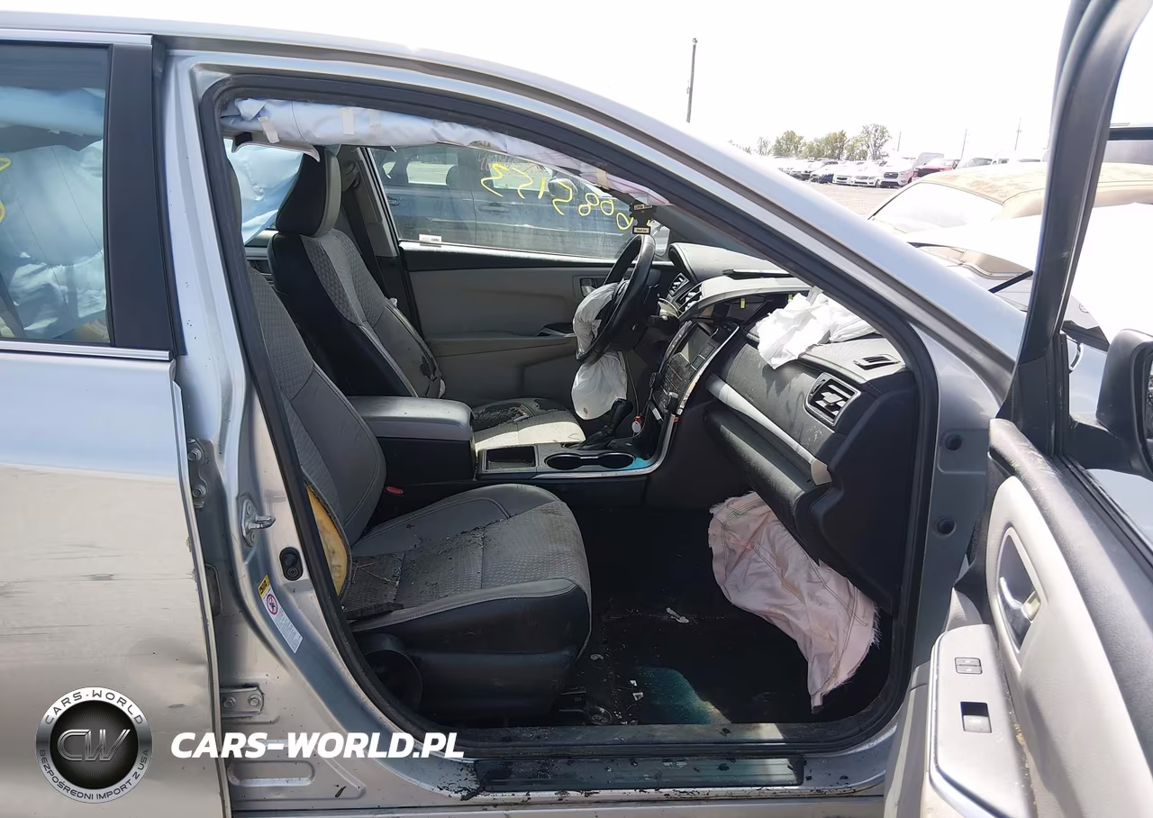 2015 Toyota Camry Se VIN:4T1BF1FK4FU894054 - 5