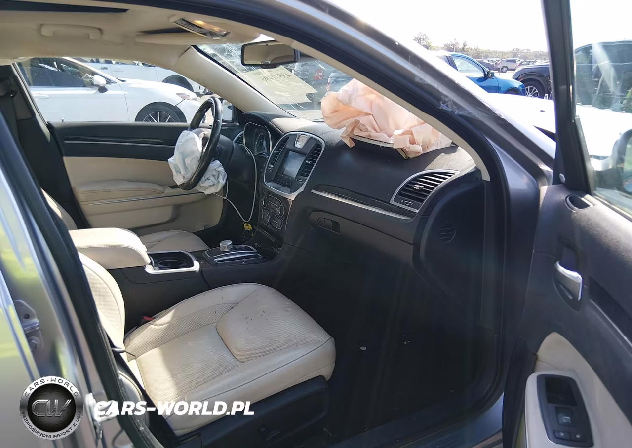 2018 Chrysler 300 Limited VIN:2C3CCAEG1JH244046 - 5