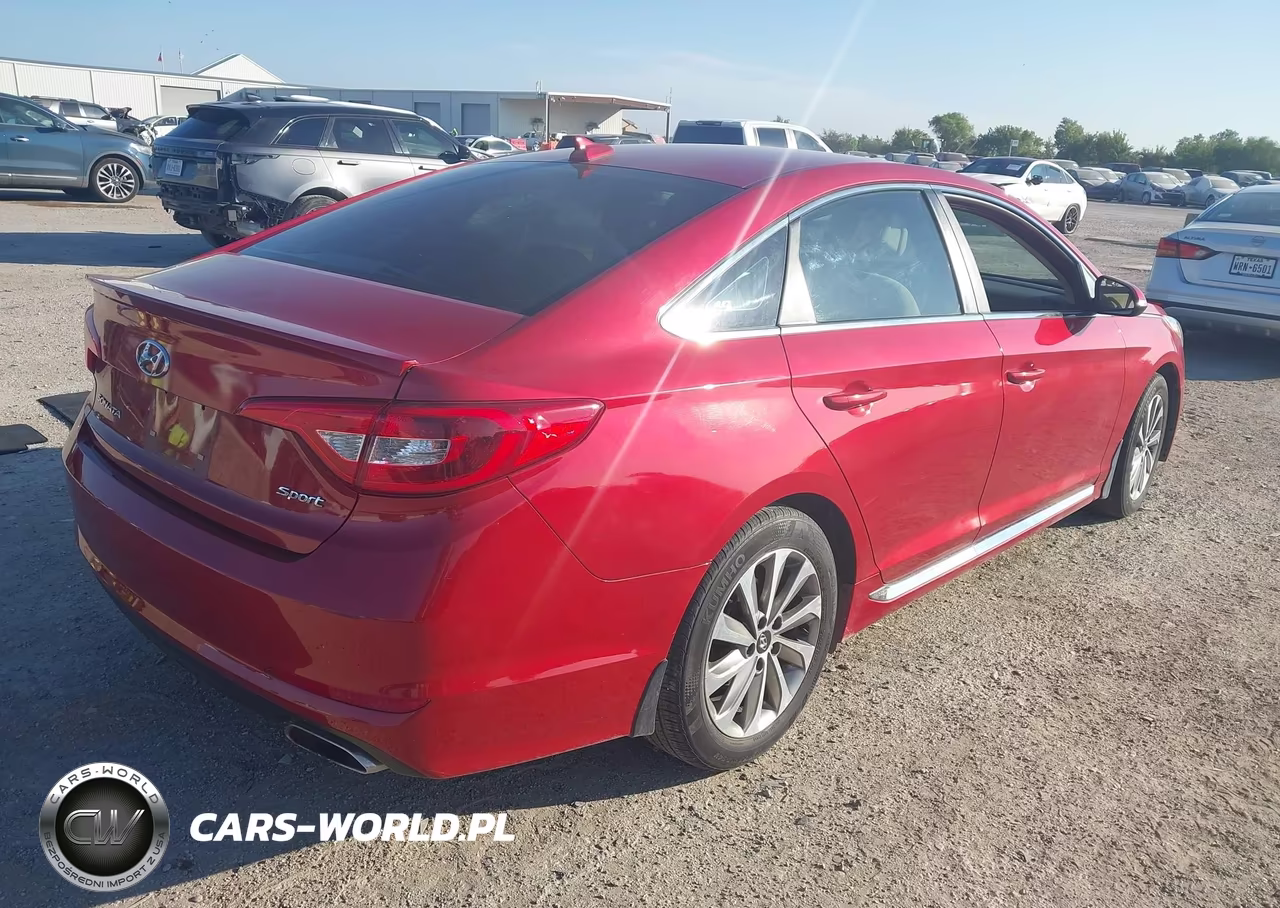 2017 Hyundai Sonata Sport VIN:5NPE34AFXHH470770 - 4