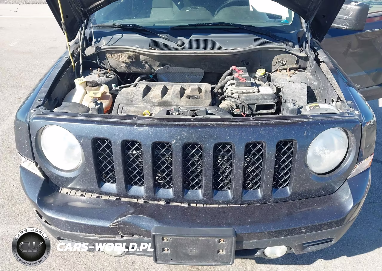 2014 Jeep Patriot Latitude VIN:1C4NJRFB8ED520642 - 10