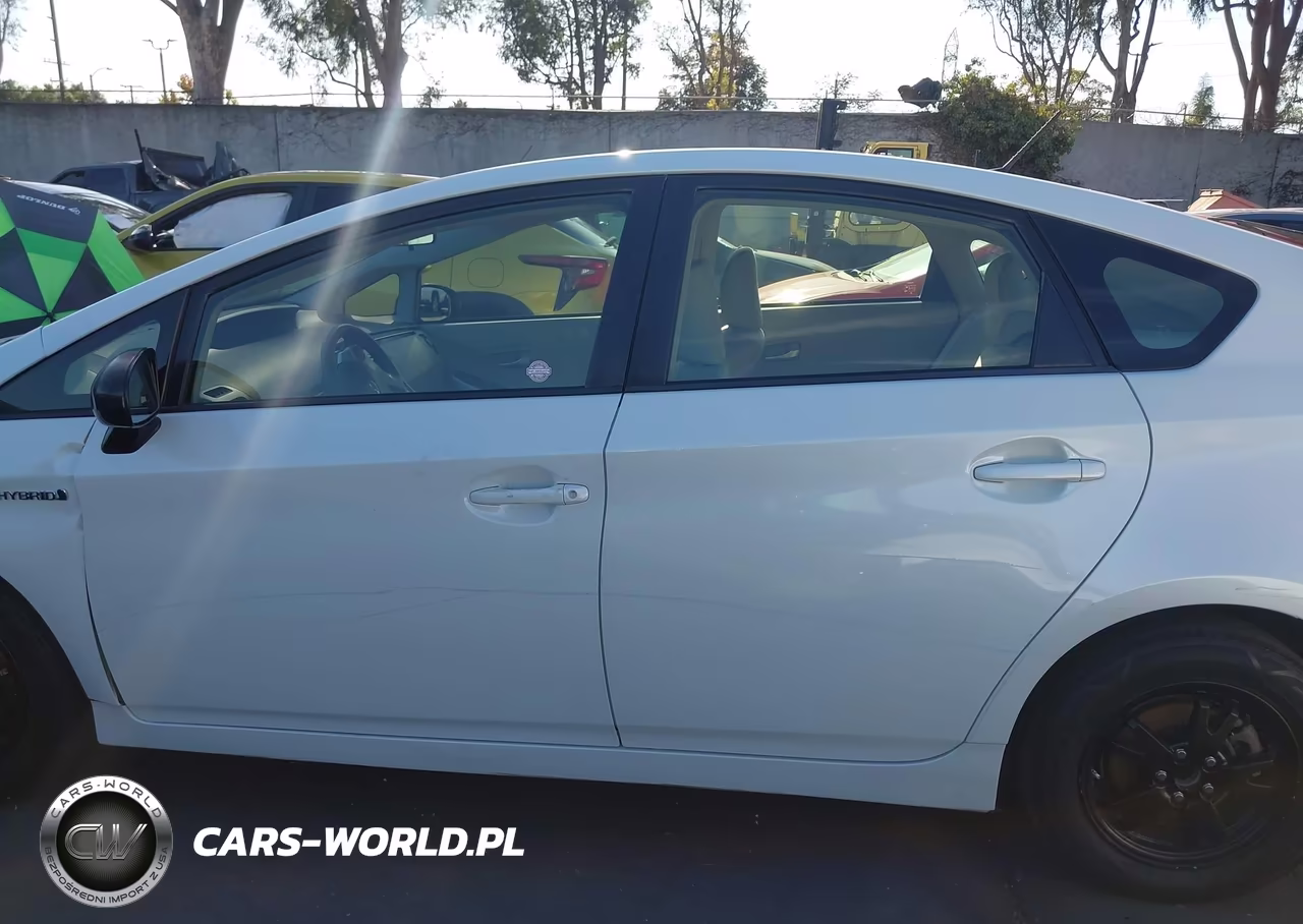 2012 Toyota Prius Three VIN:JTDKN3DUXC1495492 - 14