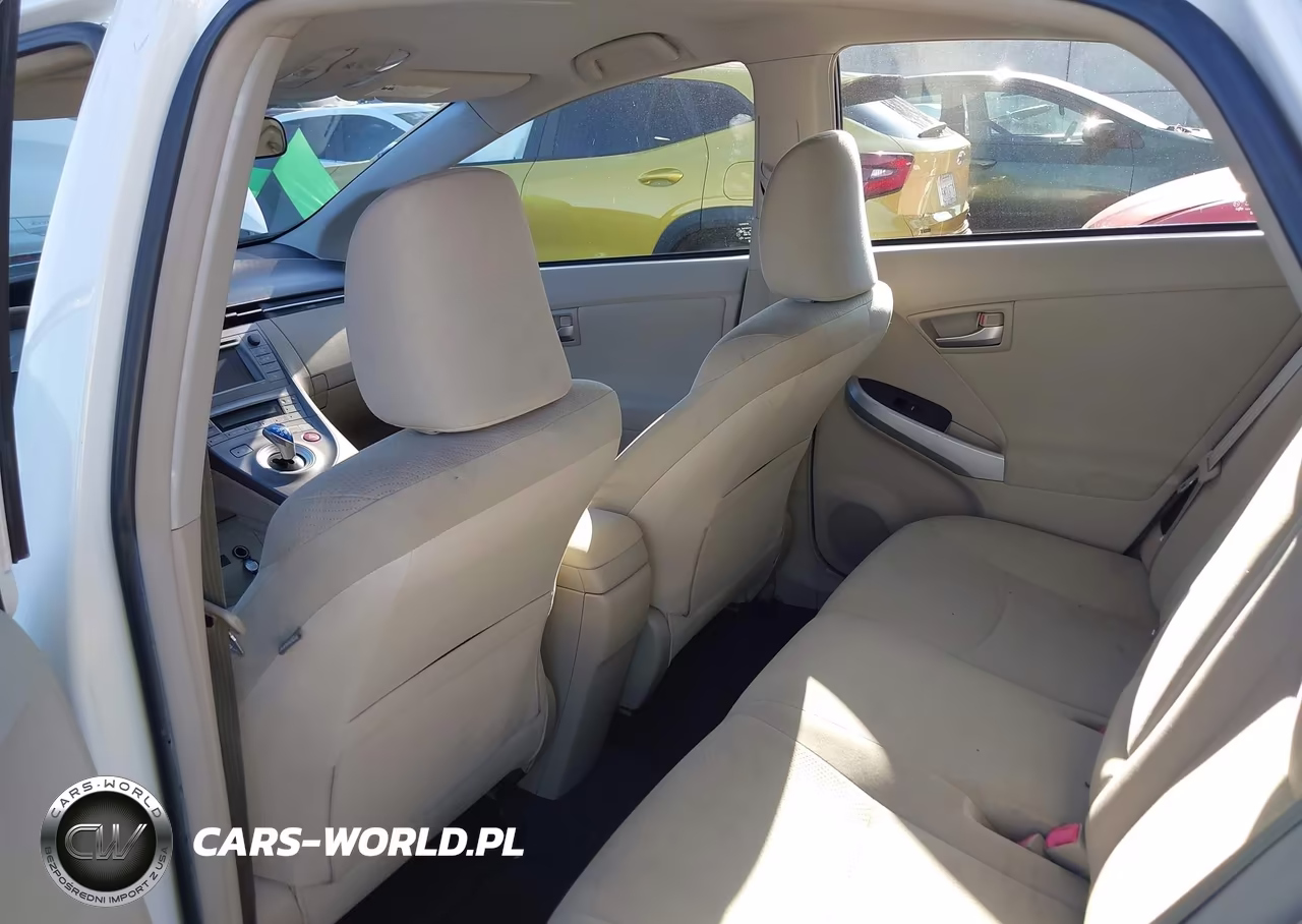 2012 Toyota Prius Three VIN:JTDKN3DUXC1495492 - 18