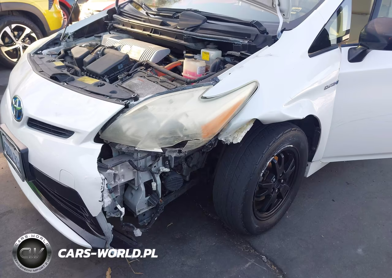 2012 Toyota Prius Three VIN:JTDKN3DUXC1495492 - 6