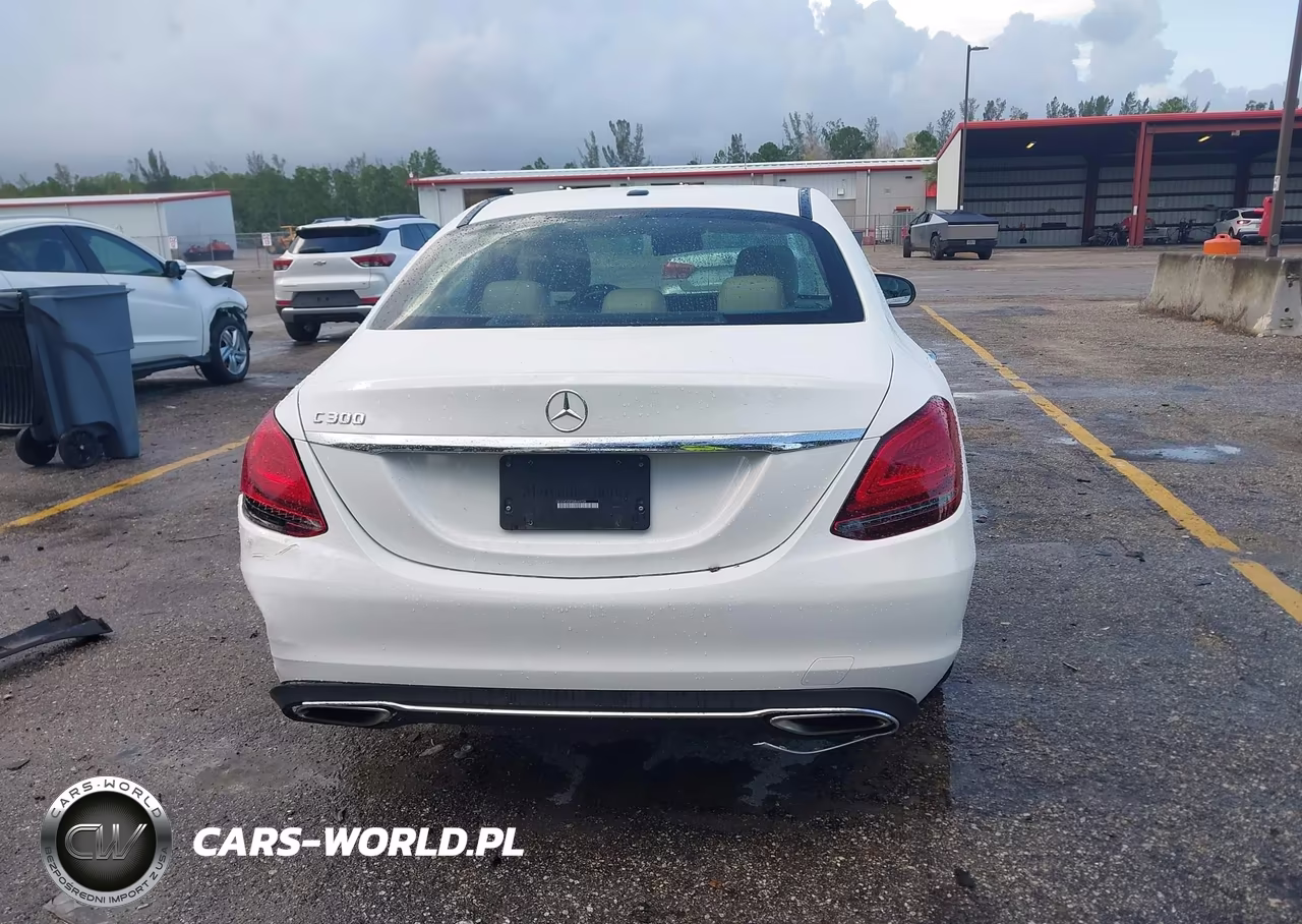 2021 Mercedes-Benz C 300 Sedan VIN:W1KWF8DB5MR649738 - 17