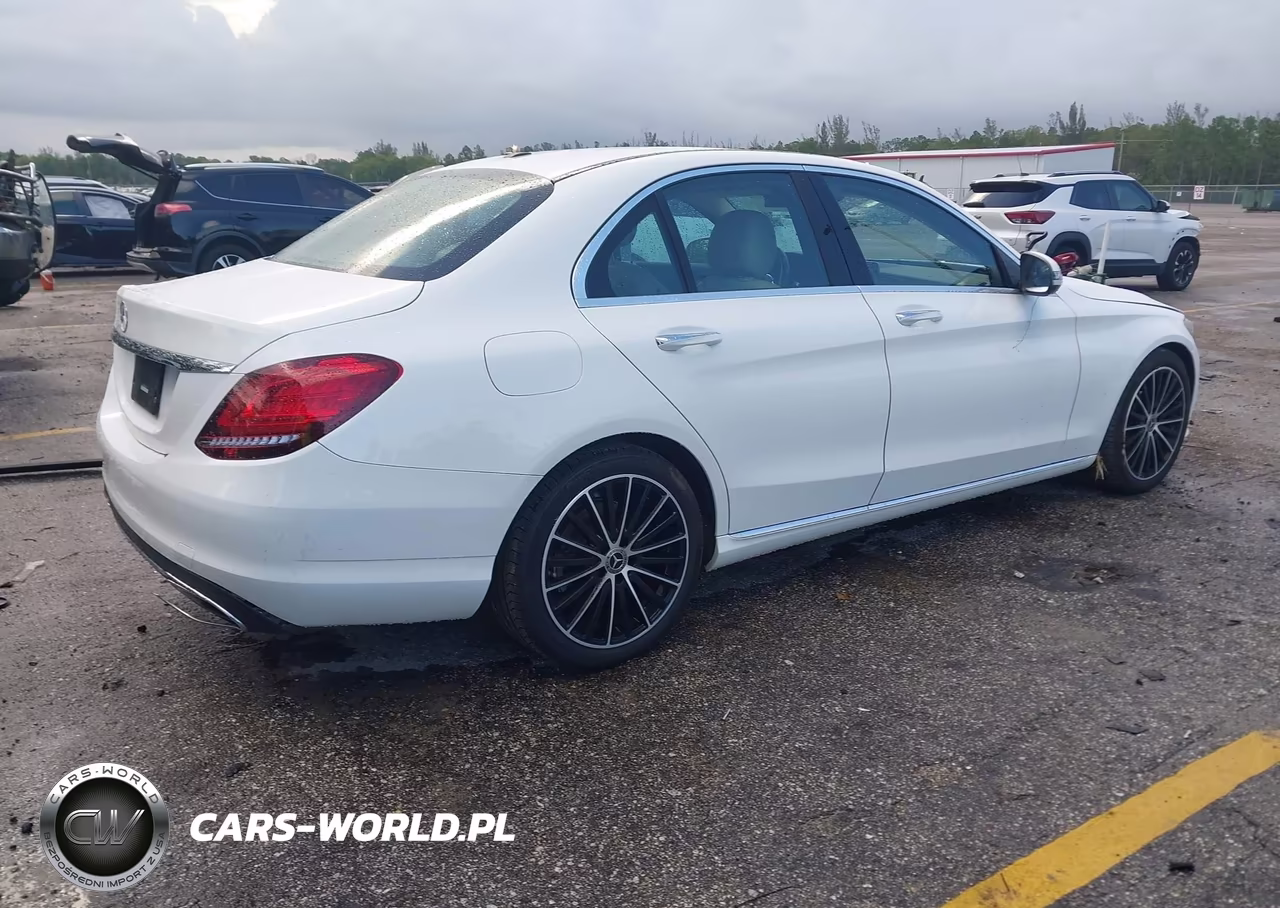 2021 Mercedes-Benz C 300 Sedan VIN:W1KWF8DB5MR649738 - 4