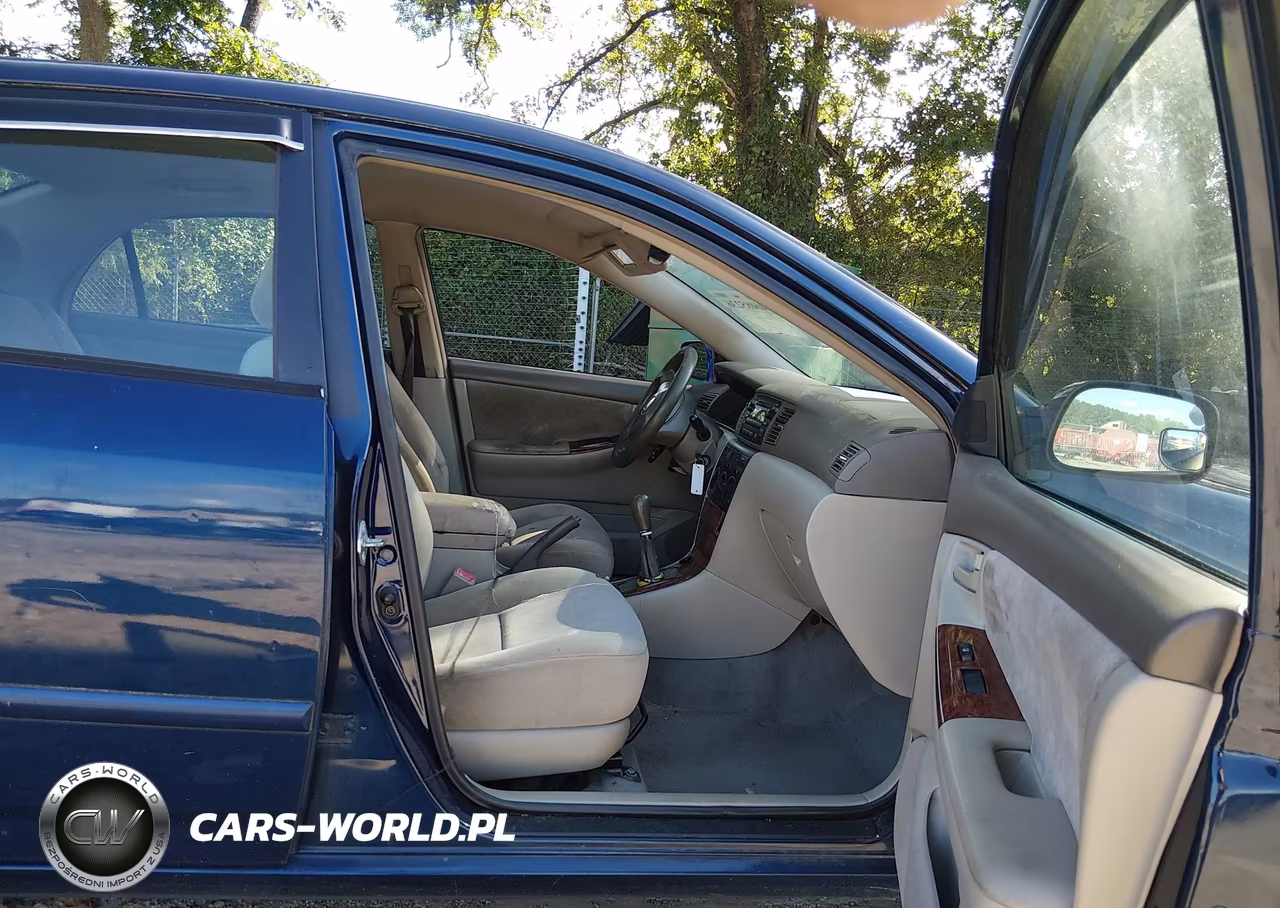2005 Toyota Corolla Le VIN:1NXBR32E45Z384630 - 5