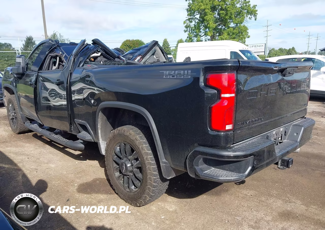 2025 Chevrolet Silverado 2500Hd 4Wd Standard Bed Ltz VIN:2GC4KPEY7S1207012 - 3