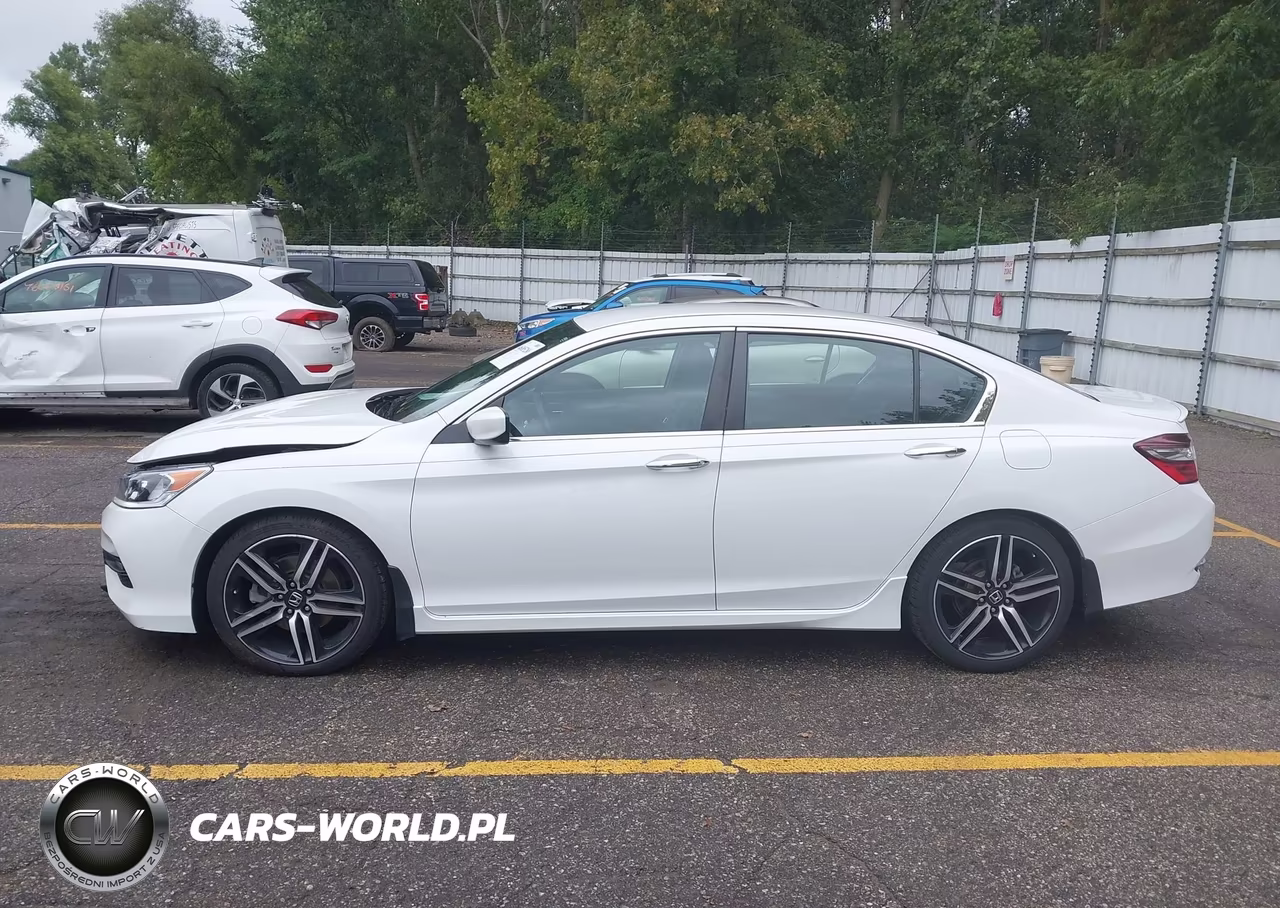 2016 Honda Accord Sport VIN:1HGCR2F50GA231987 - 14