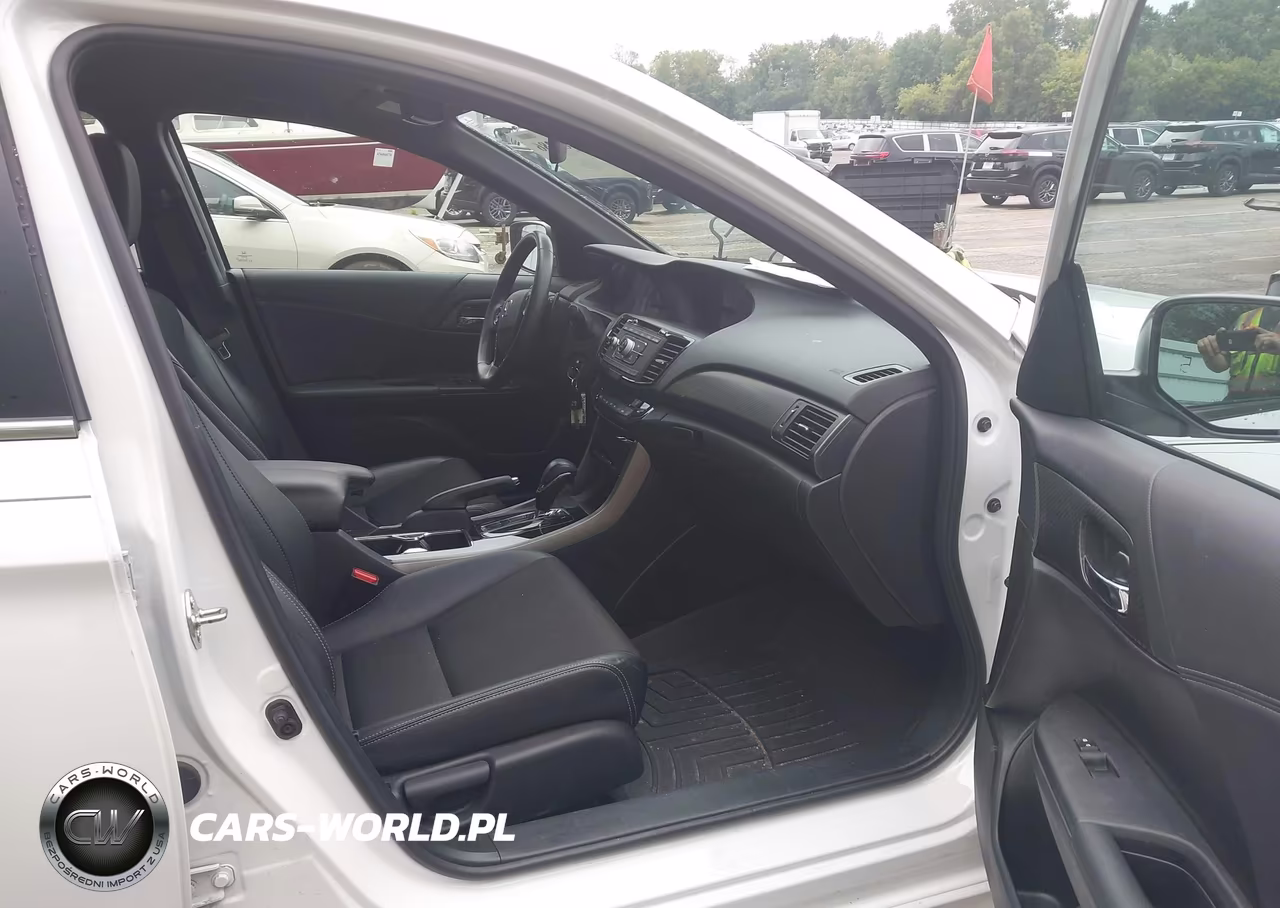 2016 Honda Accord Sport VIN:1HGCR2F50GA231987 - 5