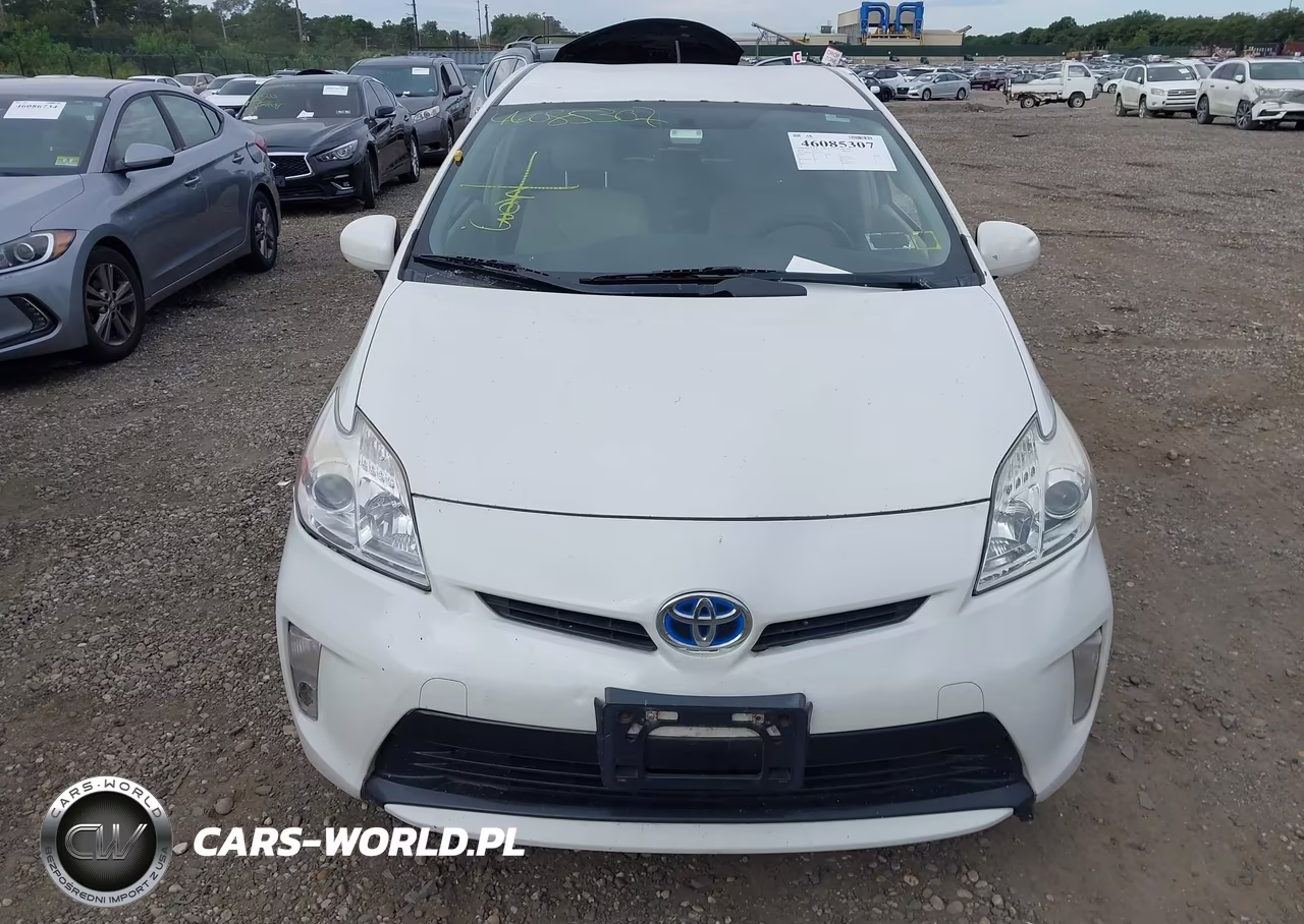 2014 Toyota Prius Two VIN:JTDKN3DUXE1747292 - 12