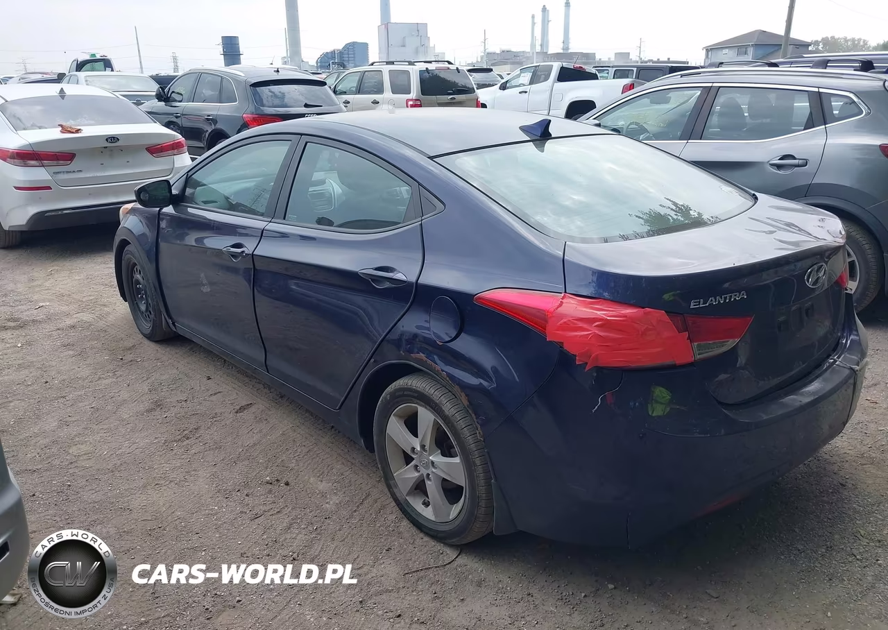 2013 Hyundai Elantra Gls VIN:5NPDH4AE0DH404419 - 3