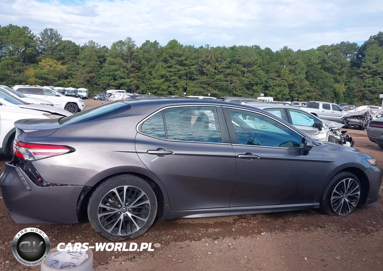 2019 Toyota Camry Se VIN:4T1B11HK9KU726609 - 13