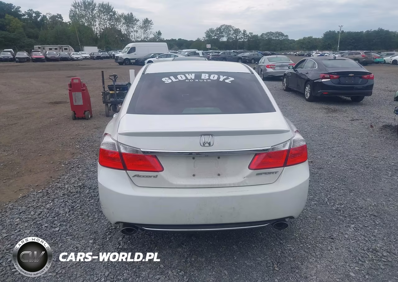 2014 Honda Accord Sport VIN:1HGCR2F57EA066162 - 16