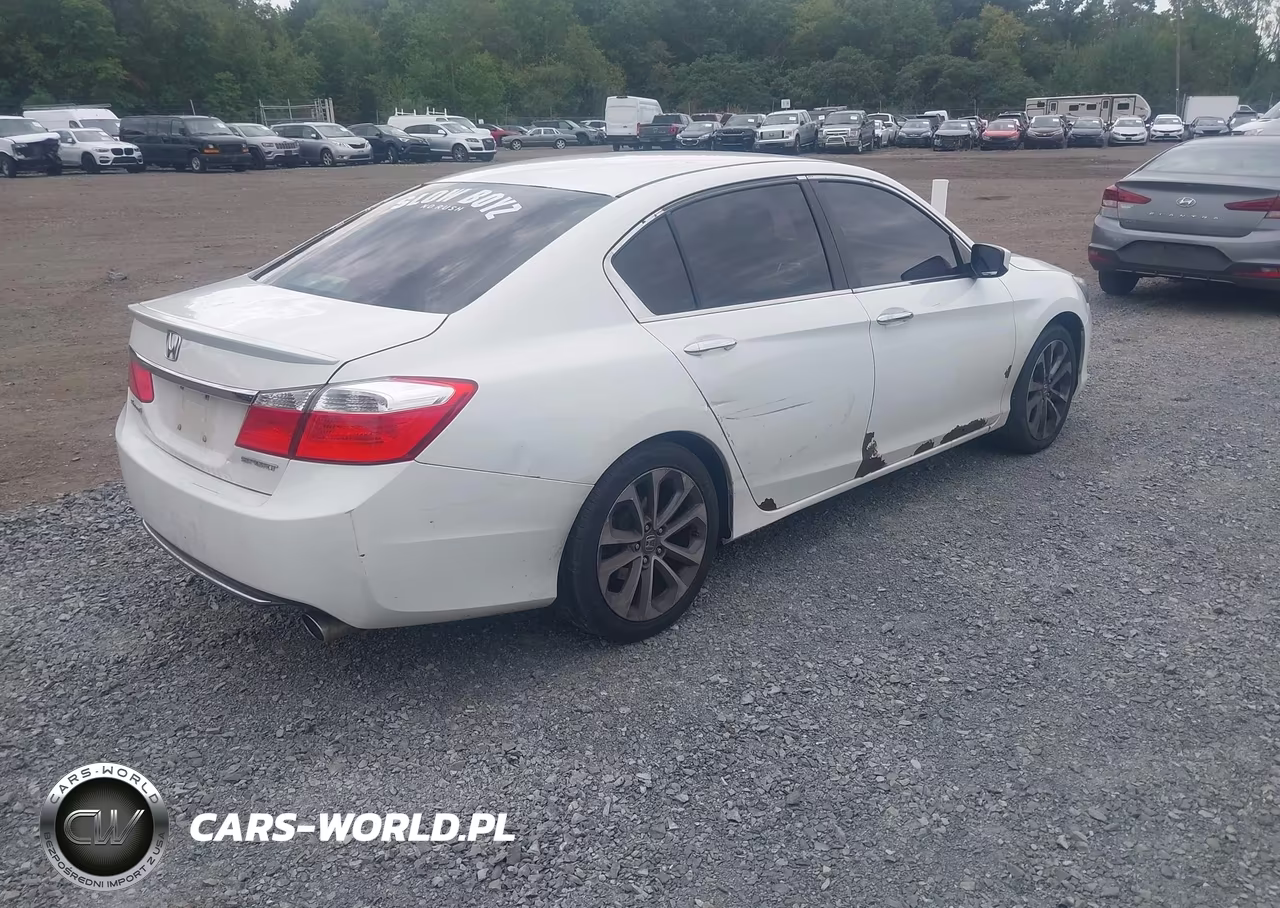 2014 Honda Accord Sport VIN:1HGCR2F57EA066162 - 4
